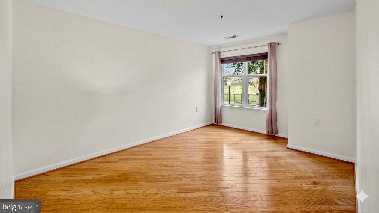 SAVOY PARK CONDOMINIUMS - Residential