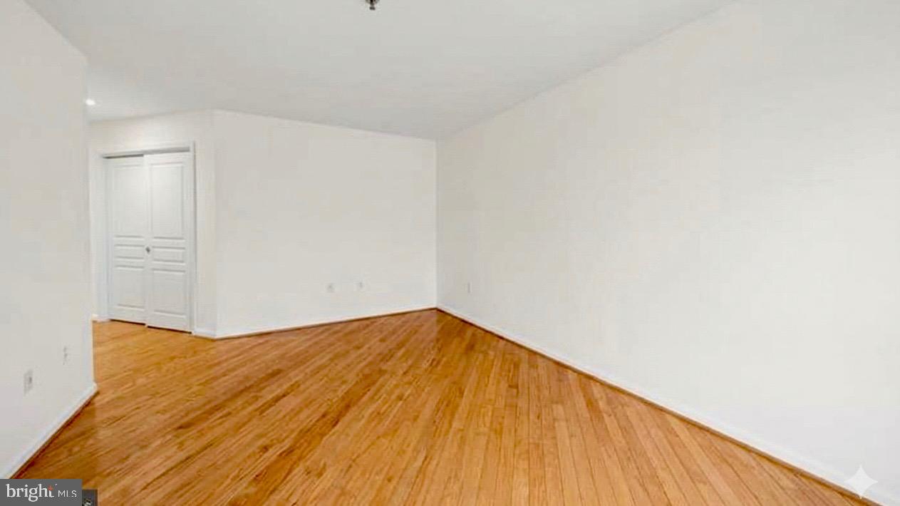 SAVOY PARK CONDOMINIUMS - Residential