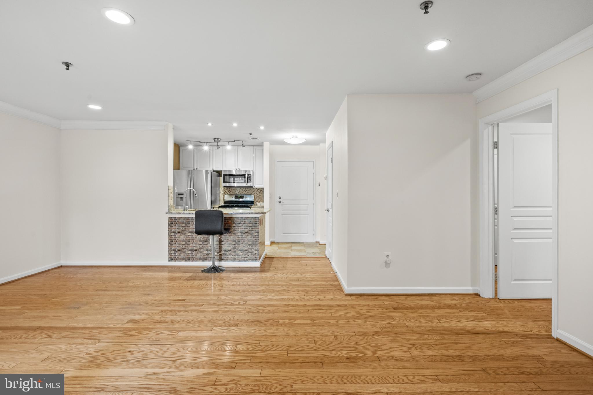 SAVOY PARK CONDOMINIUMS - Residential