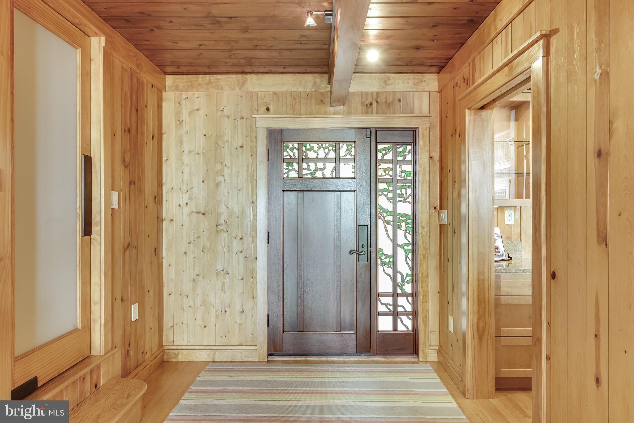 HILLSMERE SHORES - Residential