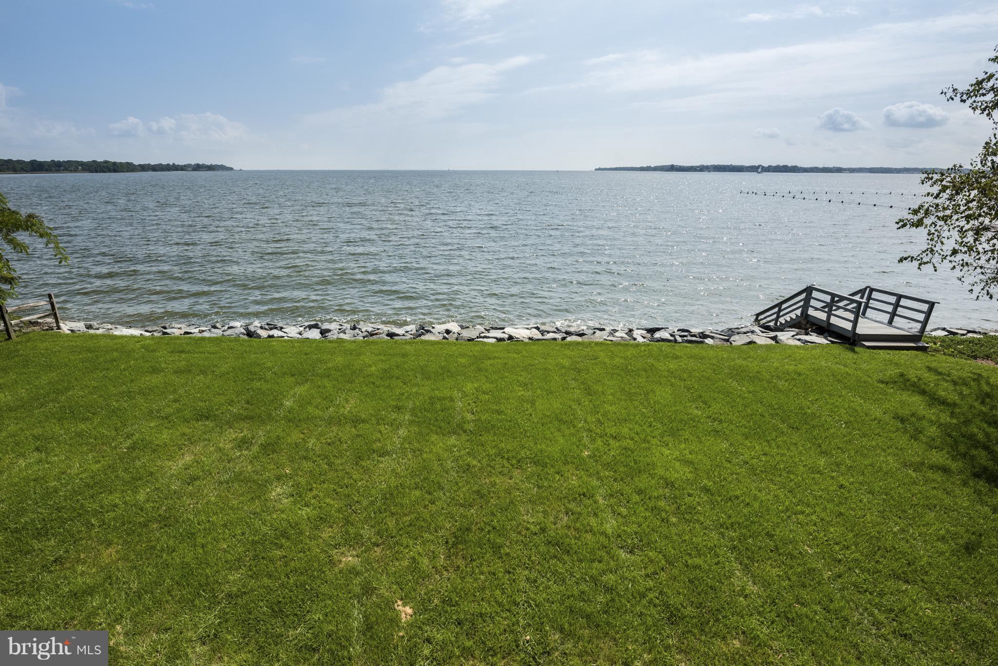 HILLSMERE SHORES - Residential