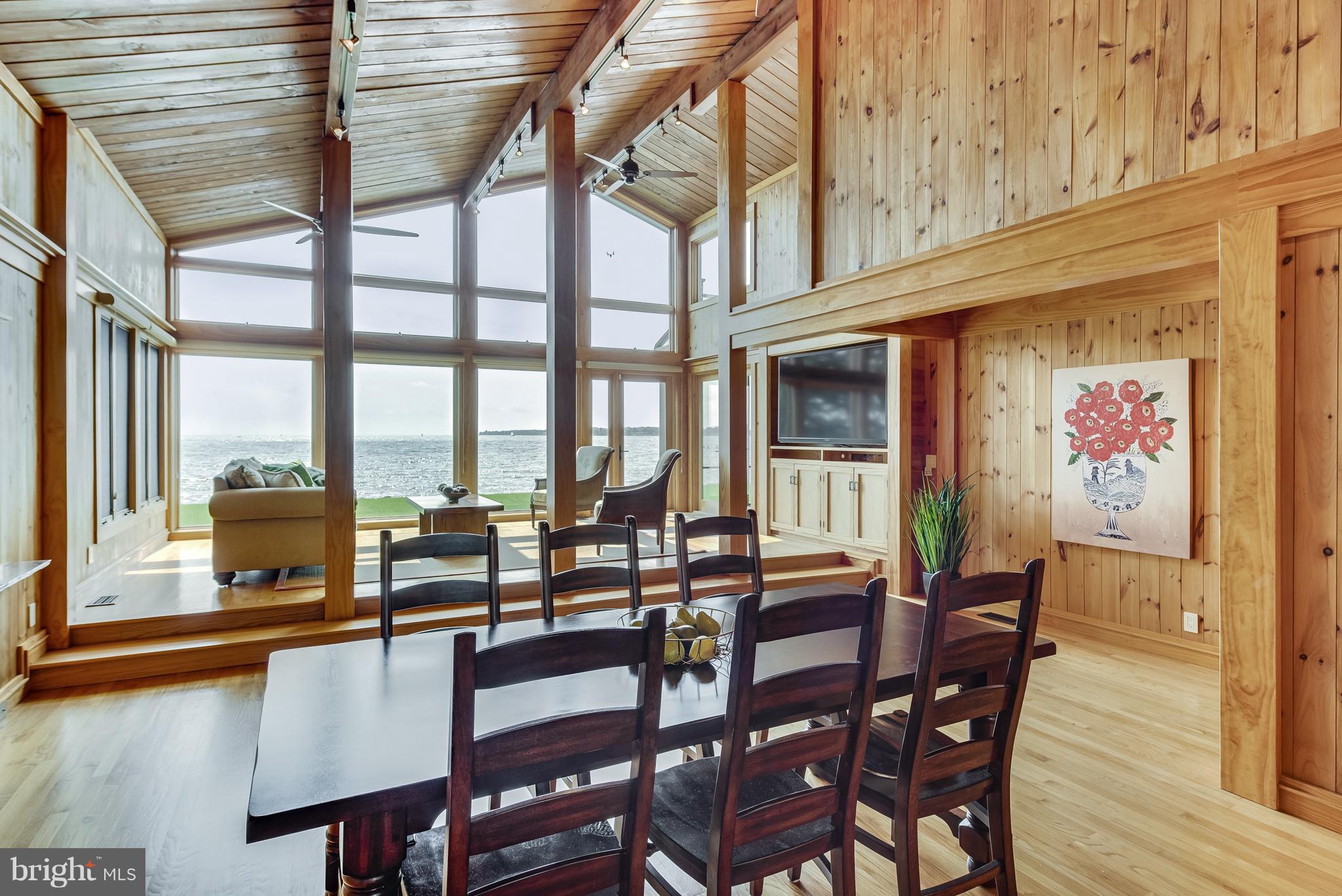 HILLSMERE SHORES - Residential