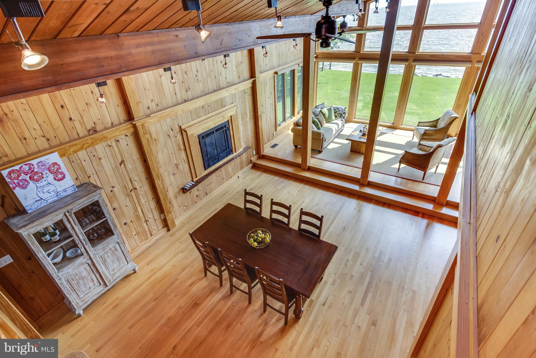 HILLSMERE SHORES - Residential