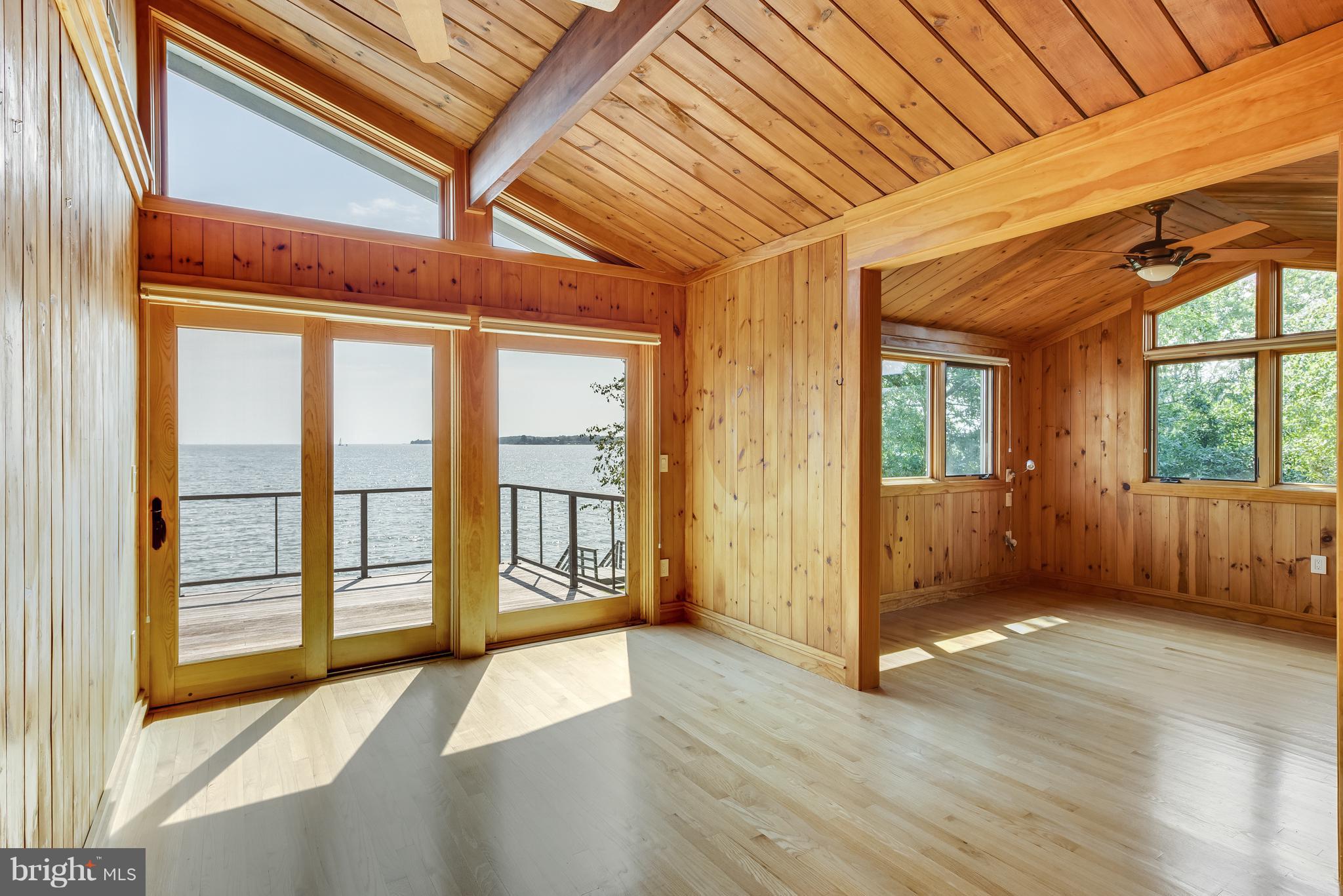 HILLSMERE SHORES - Residential