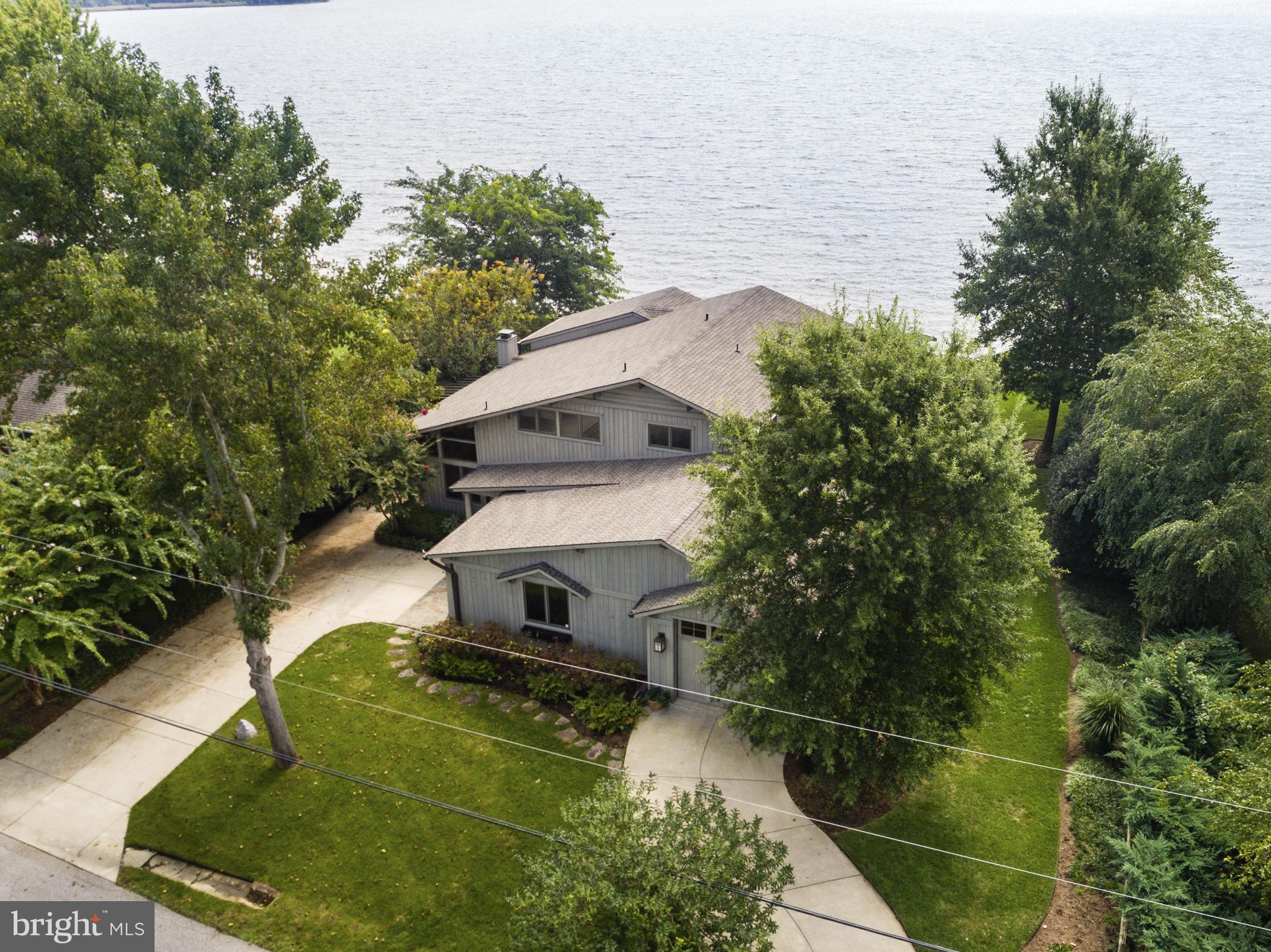 HILLSMERE SHORES - Residential