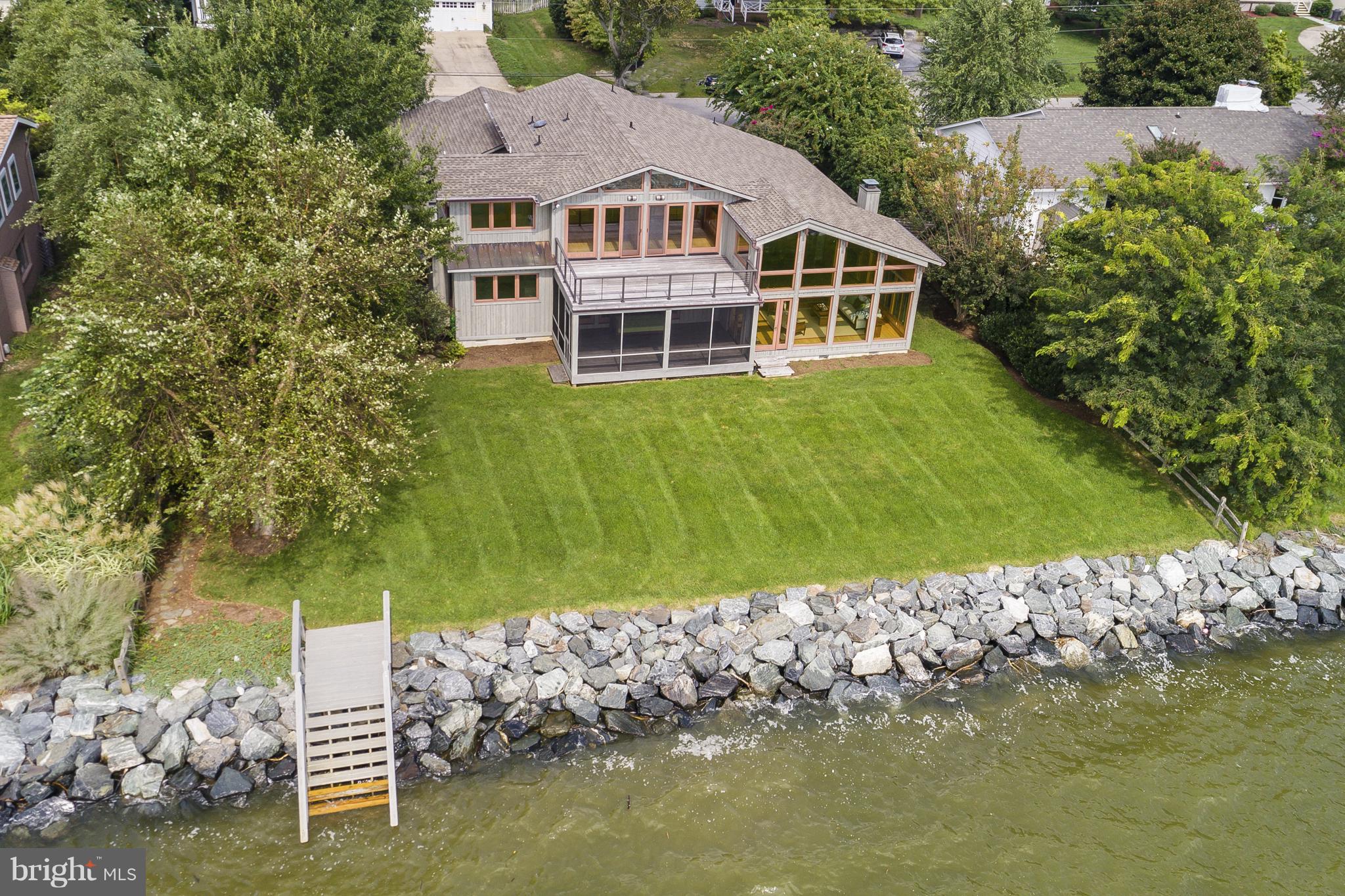 HILLSMERE SHORES - Residential