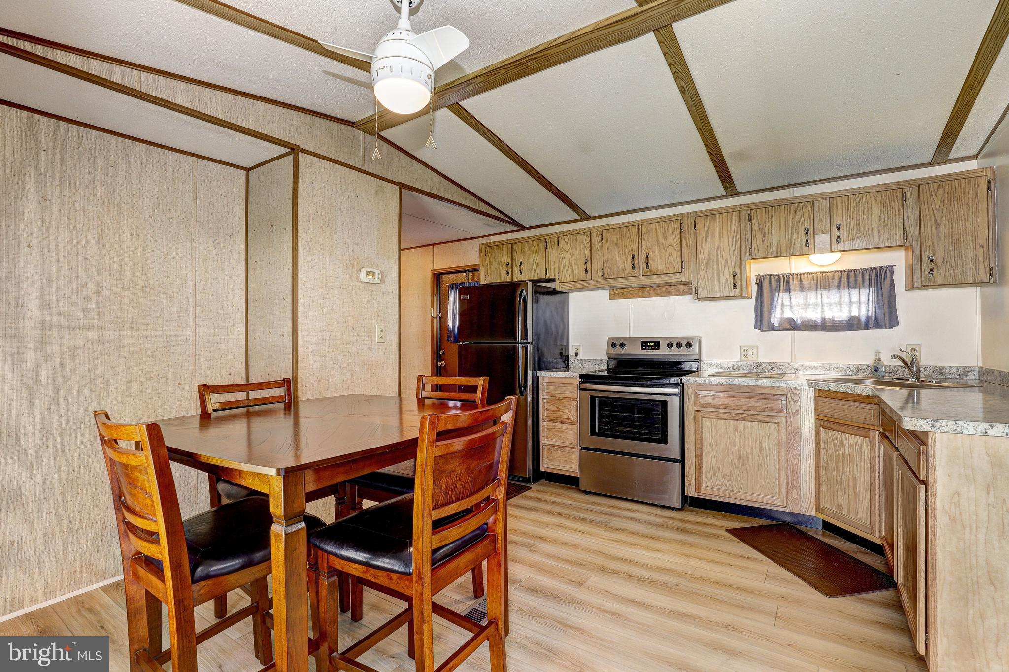 WILLIAMS ESTATES - Residential