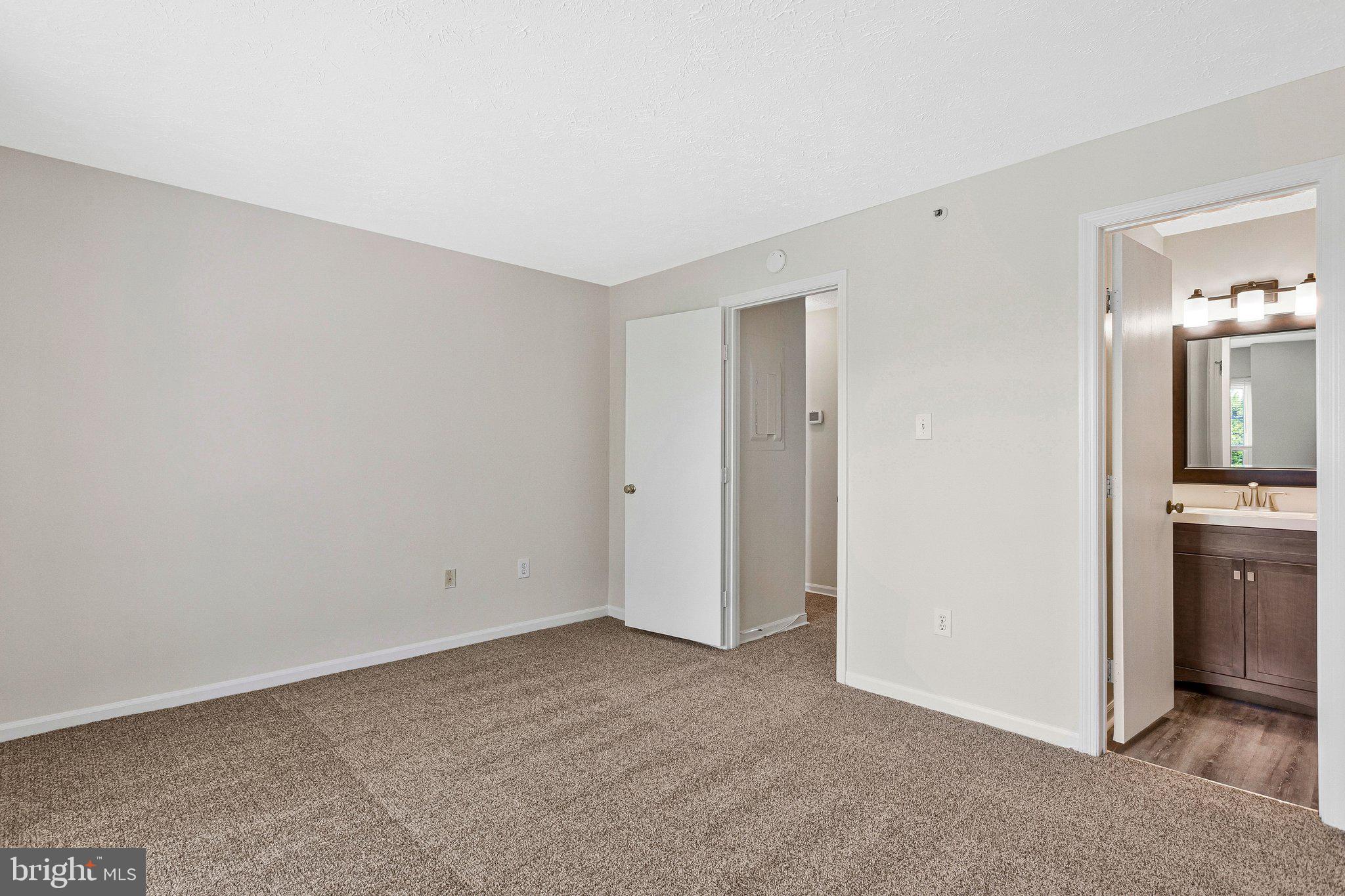 ROCKBURN COMMONS II - Residential