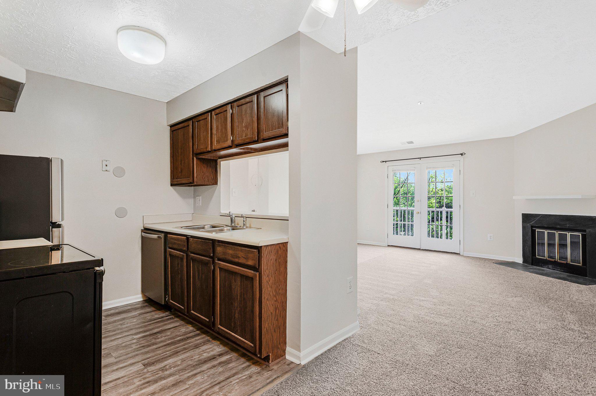 ROCKBURN COMMONS II - Residential