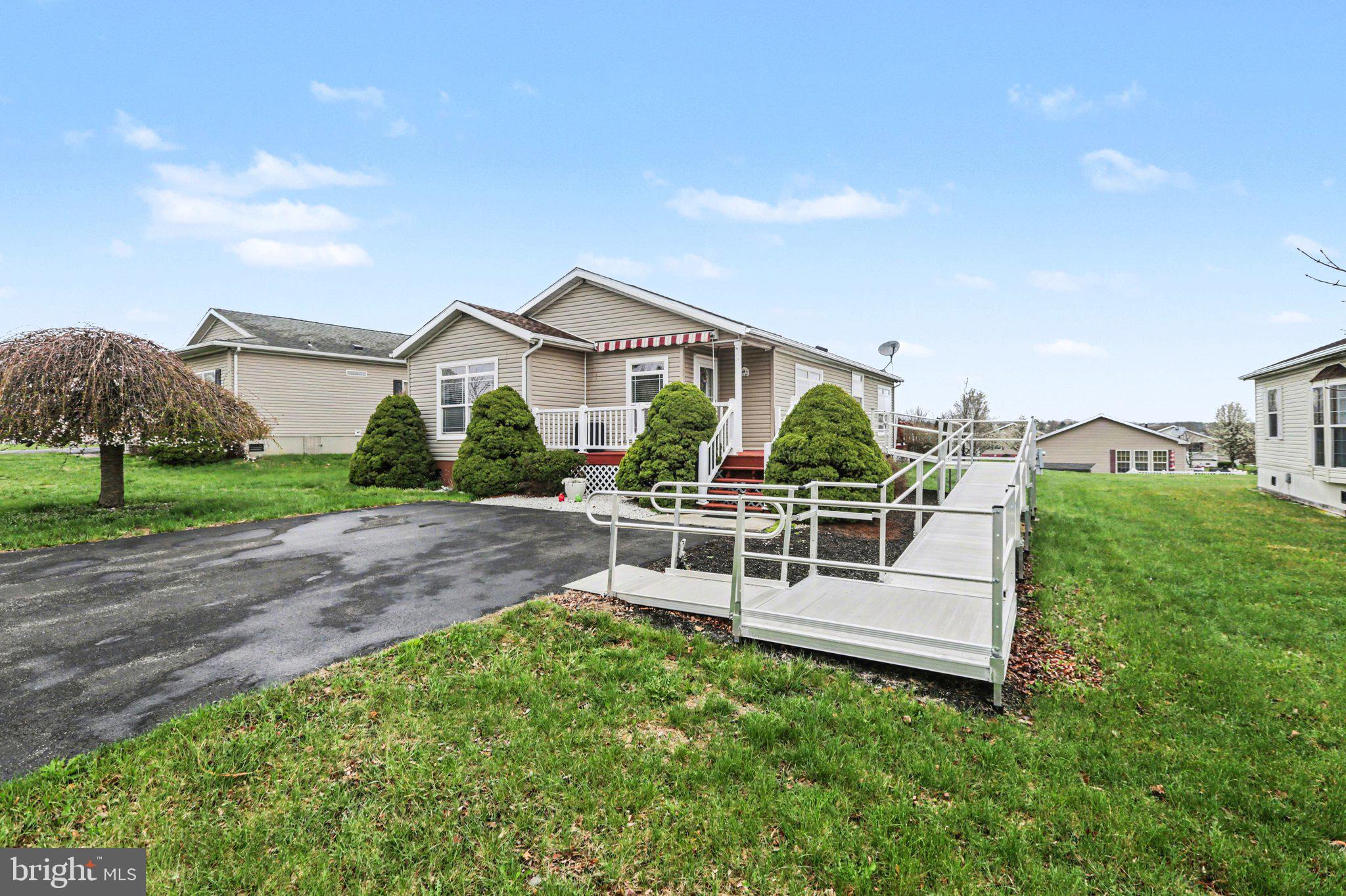 PINE RIDGE MHP - Residential