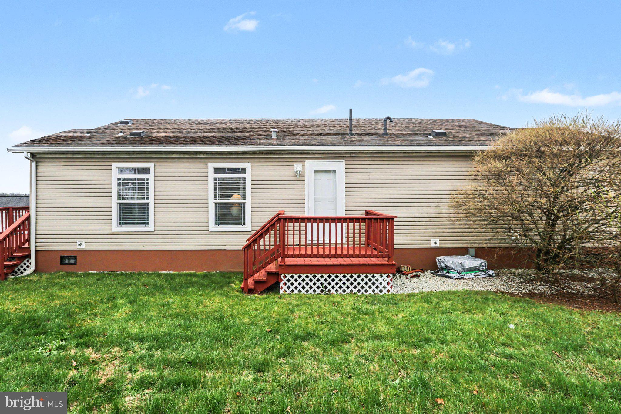 PINE RIDGE MHP - Residential