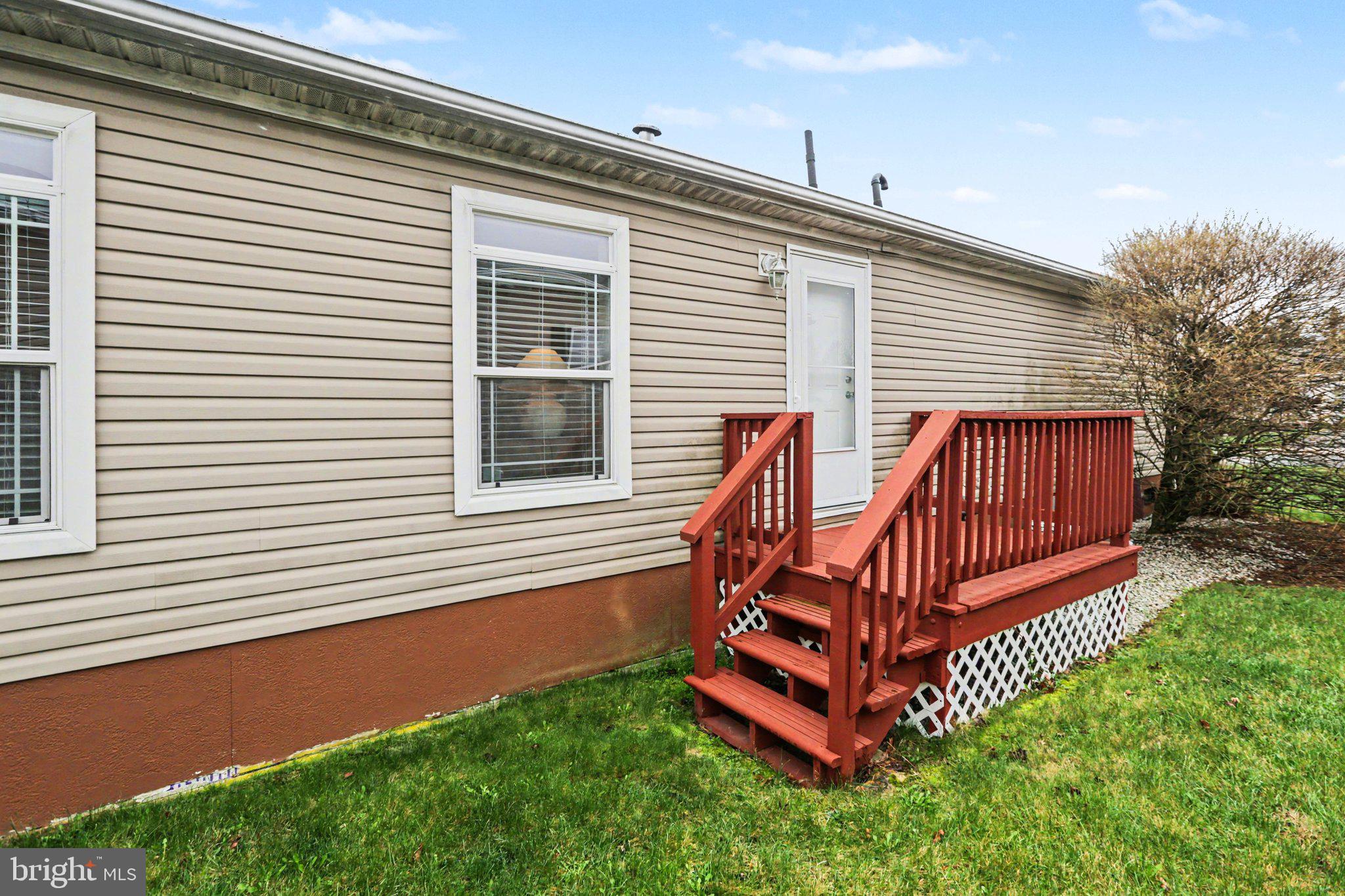 PINE RIDGE MHP - Residential