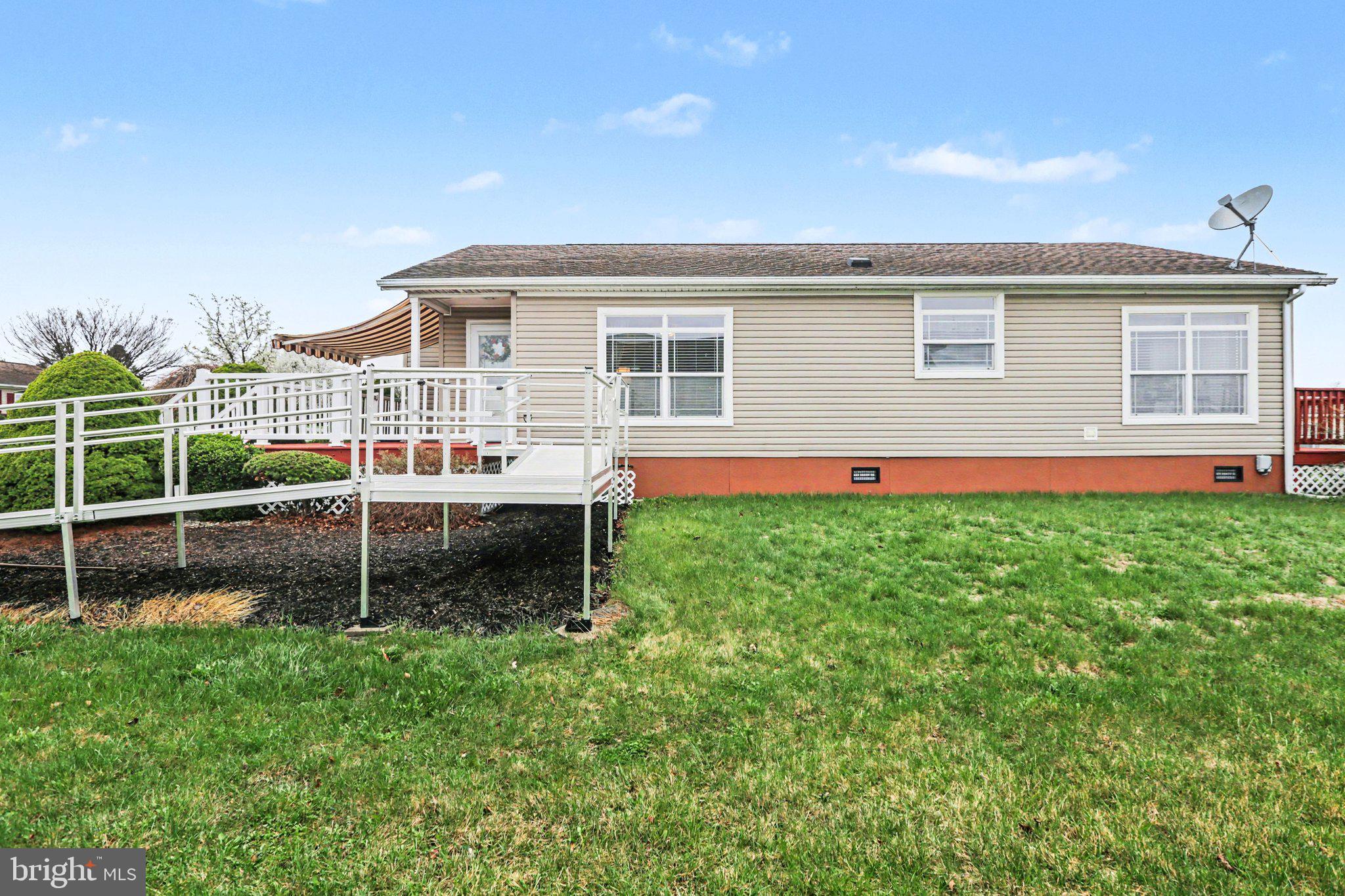 PINE RIDGE MHP - Residential