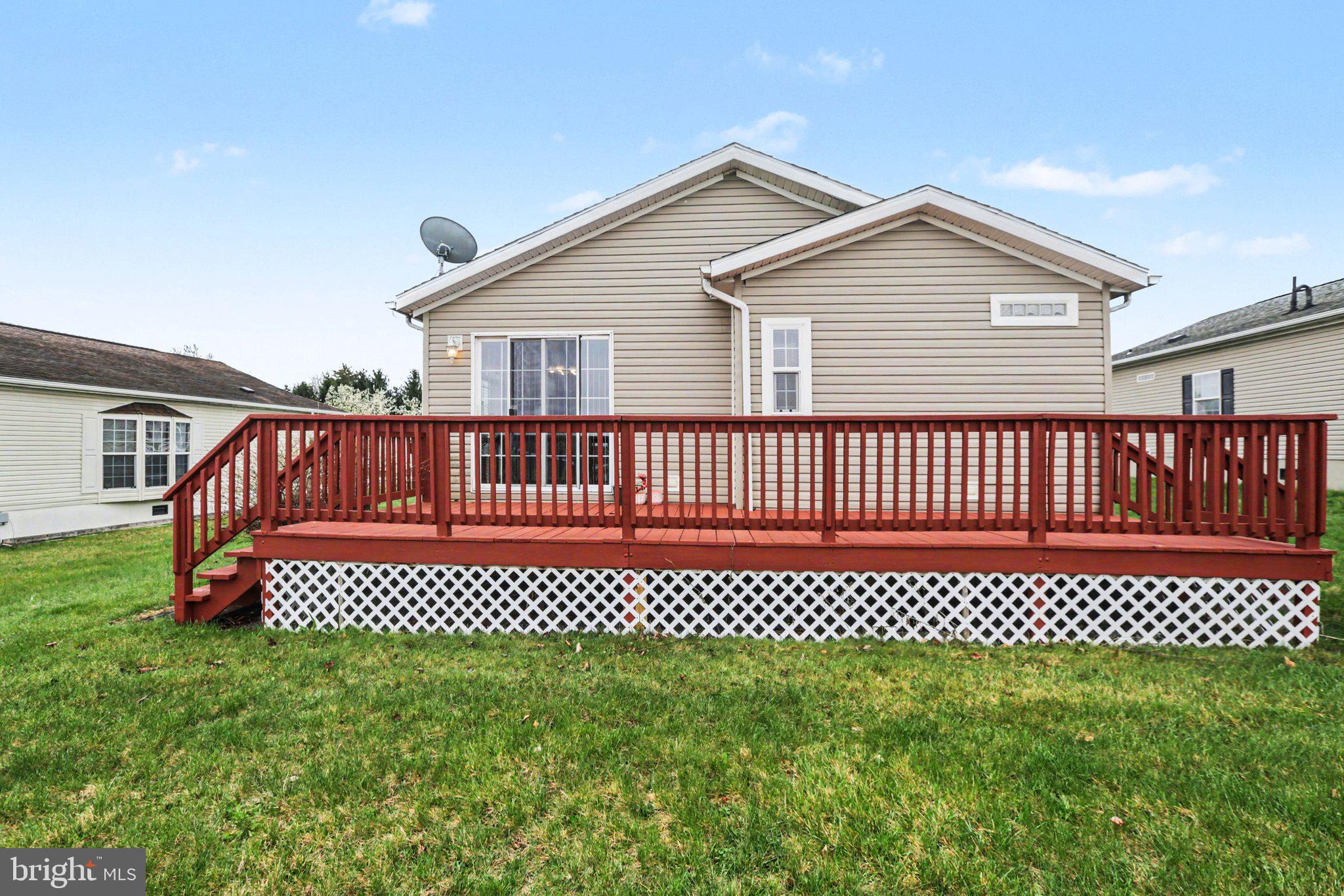 PINE RIDGE MHP - Residential