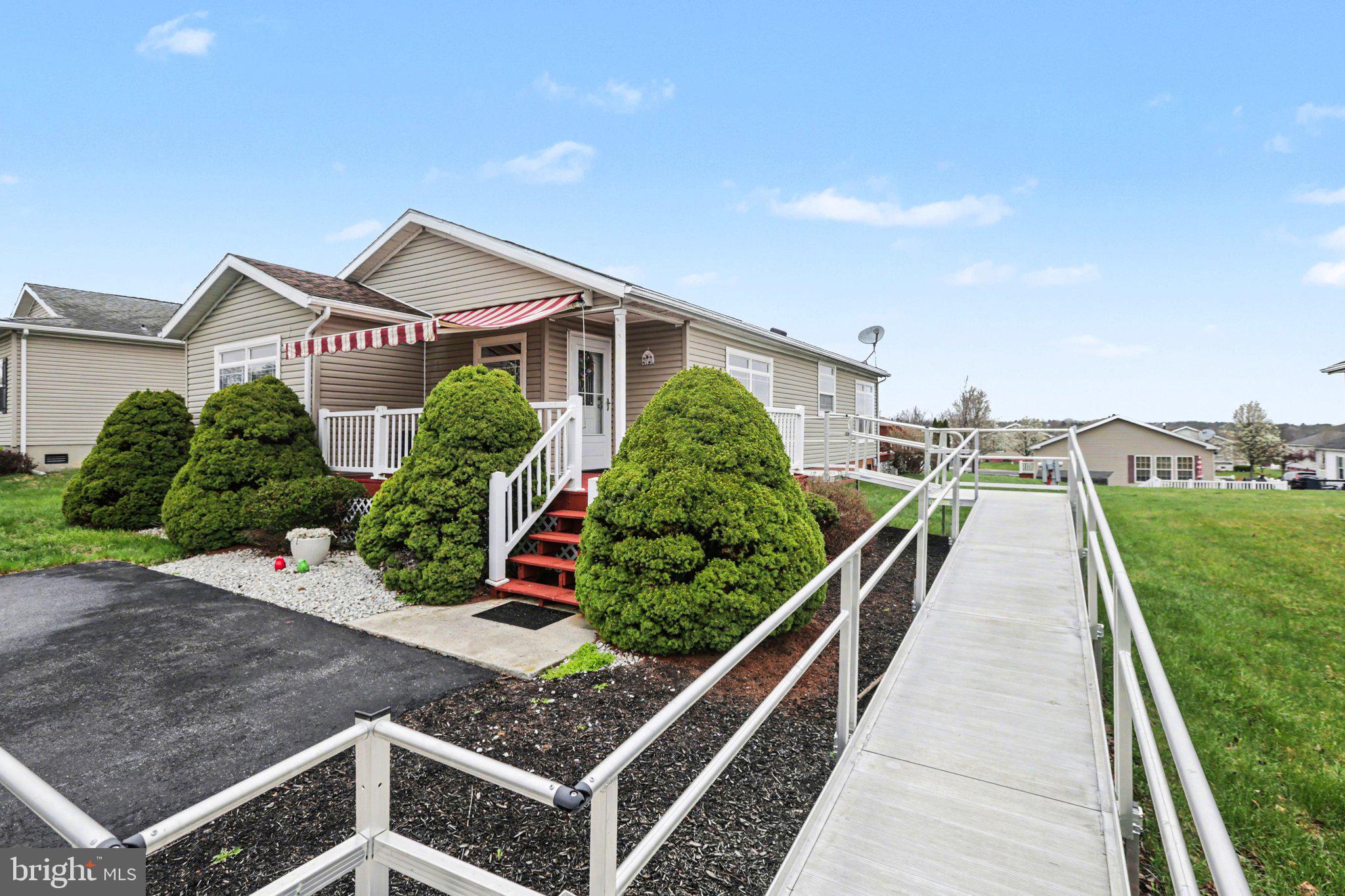 PINE RIDGE MHP - Residential