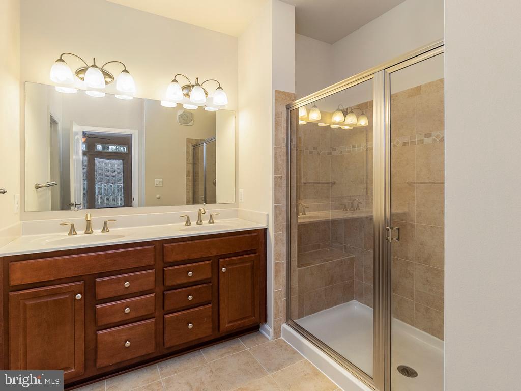 DANE RIDGE CONDO - Residential Lease