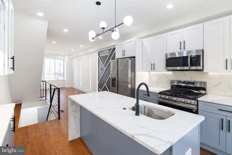 Townhouse For Rent - 2650 Earp Street<br/> PHILADELPHIA, PA 19146