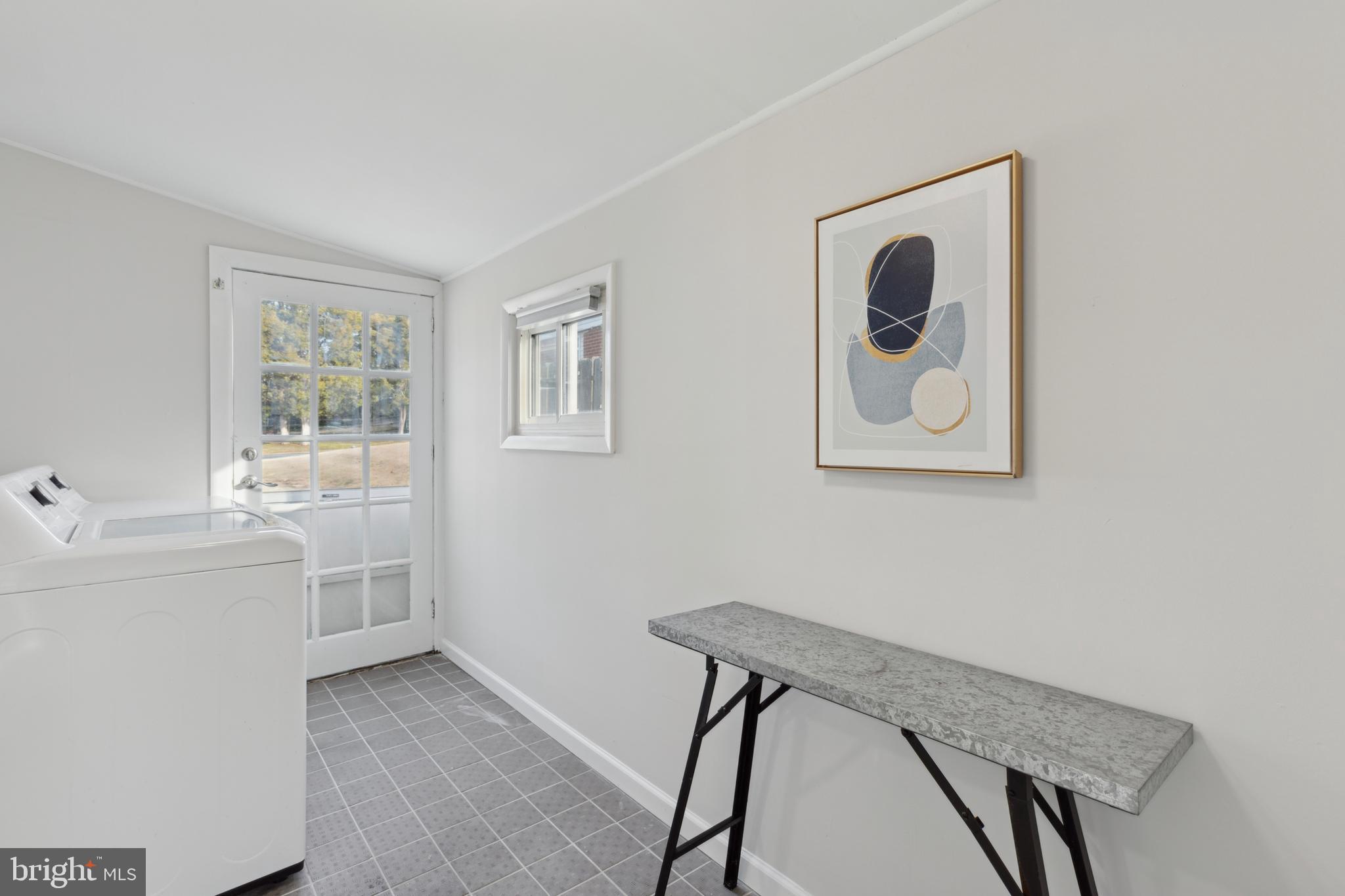 PENN SQ - Residential