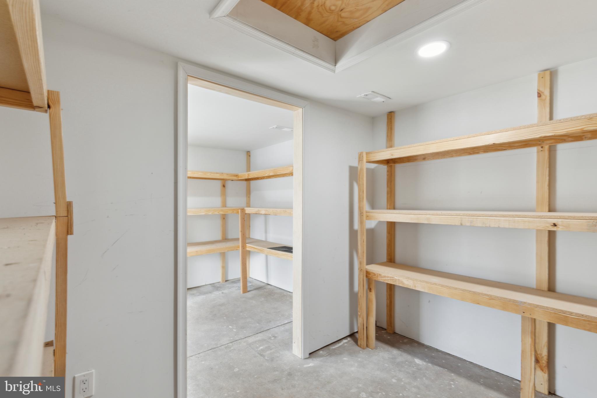 PENN SQ - Residential