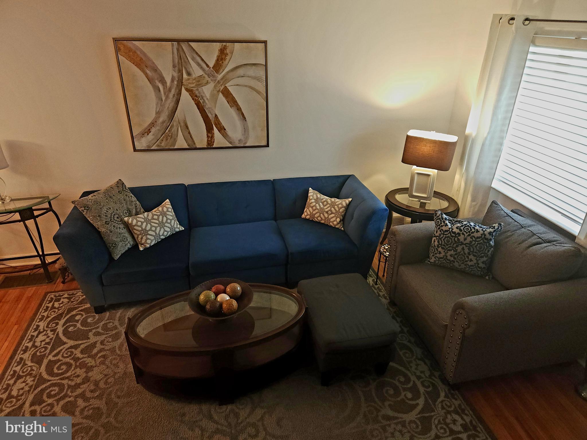 EAST FALLS - Residential