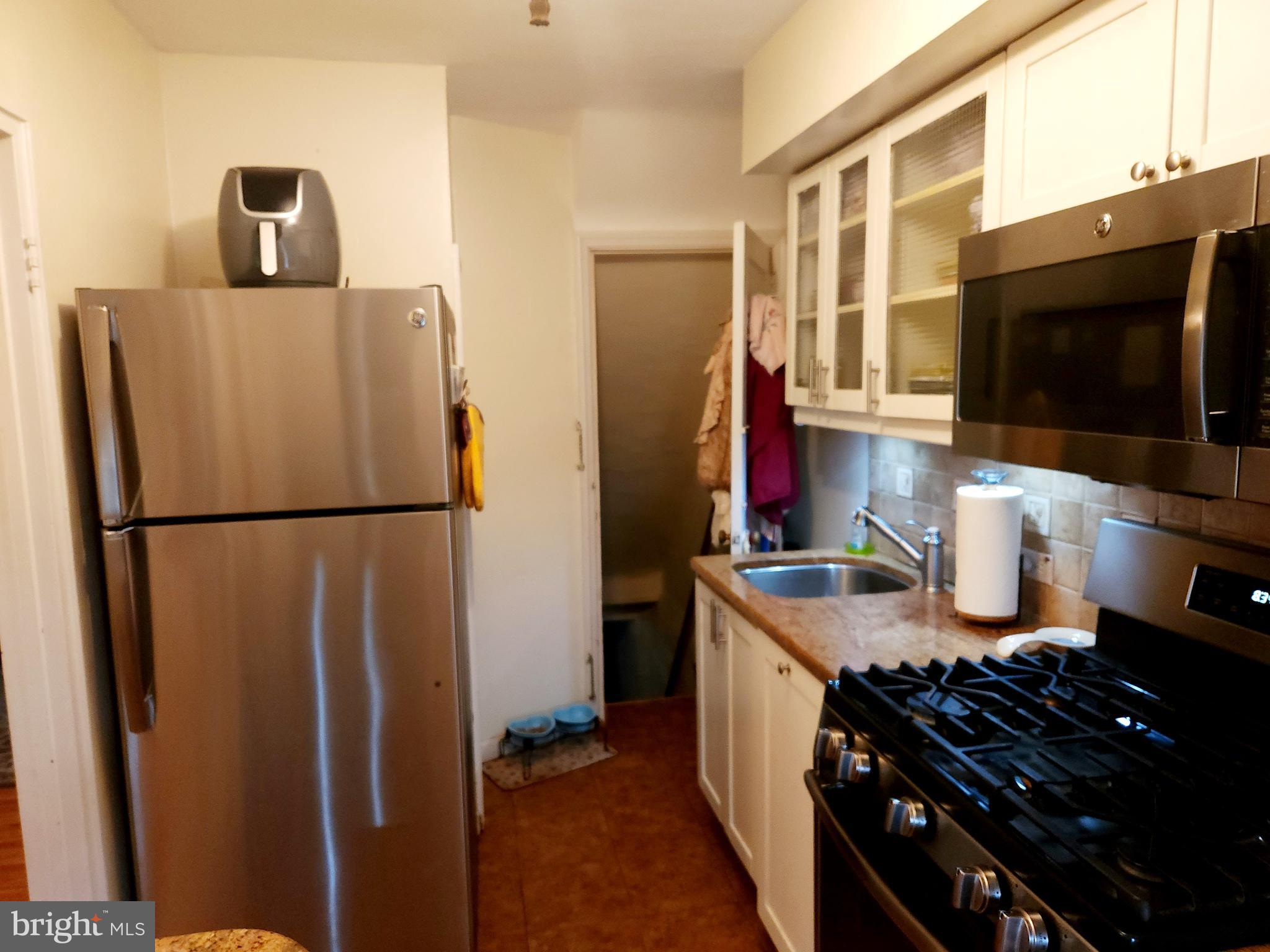 EAST FALLS - Residential