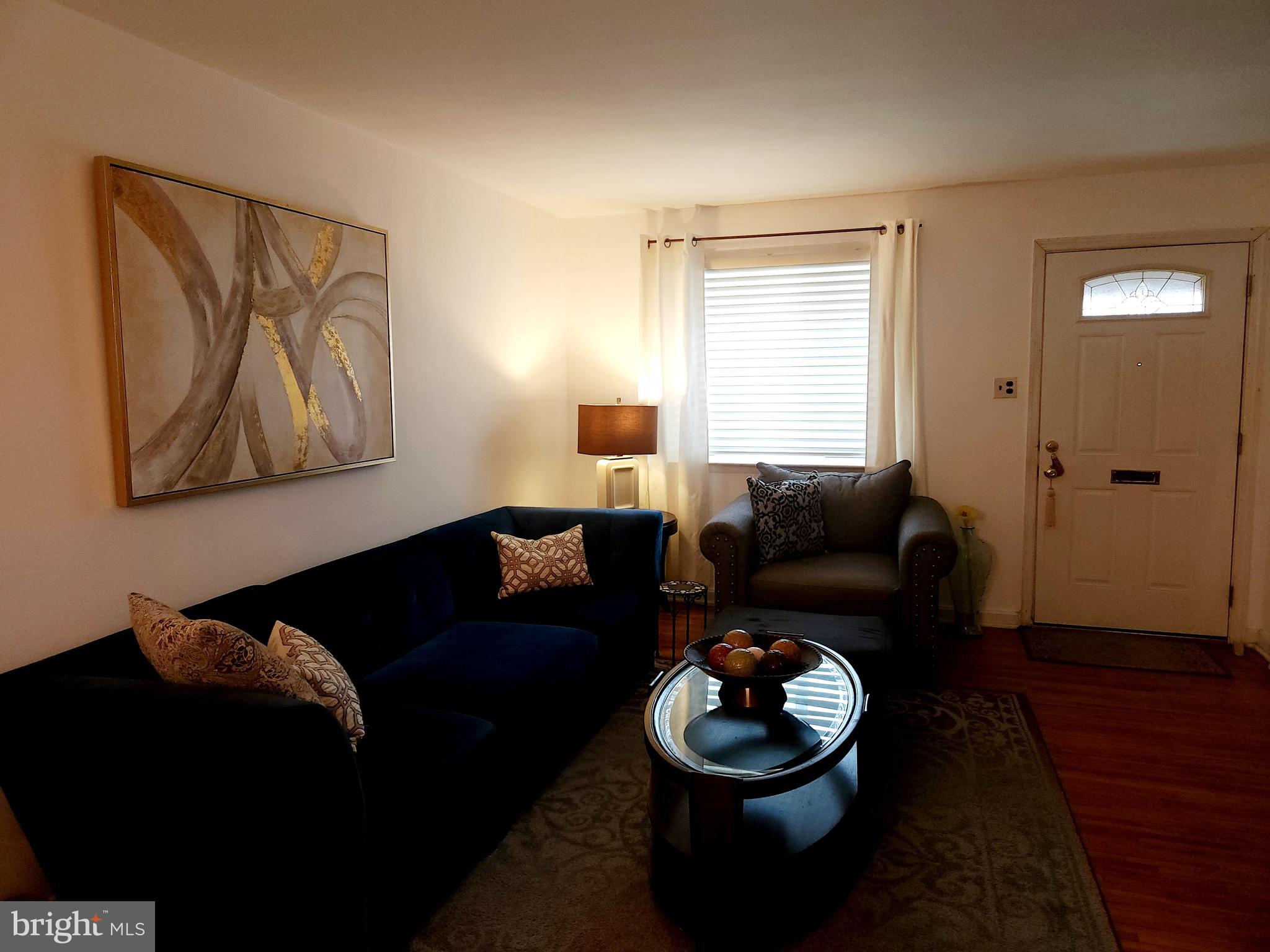 EAST FALLS - Residential