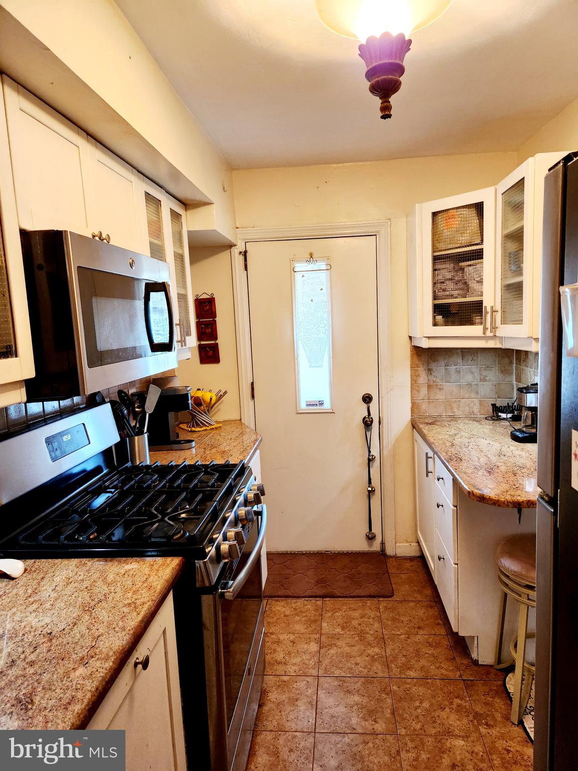 EAST FALLS - Residential