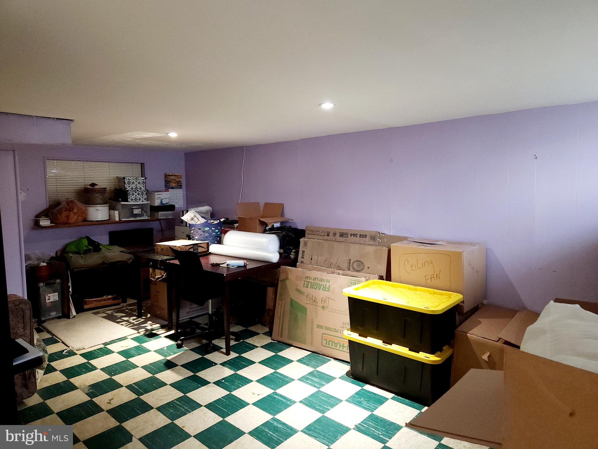 EAST FALLS - Residential