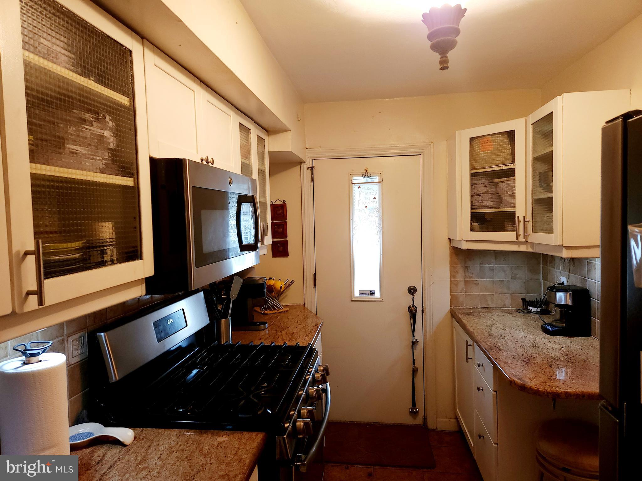 EAST FALLS - Residential