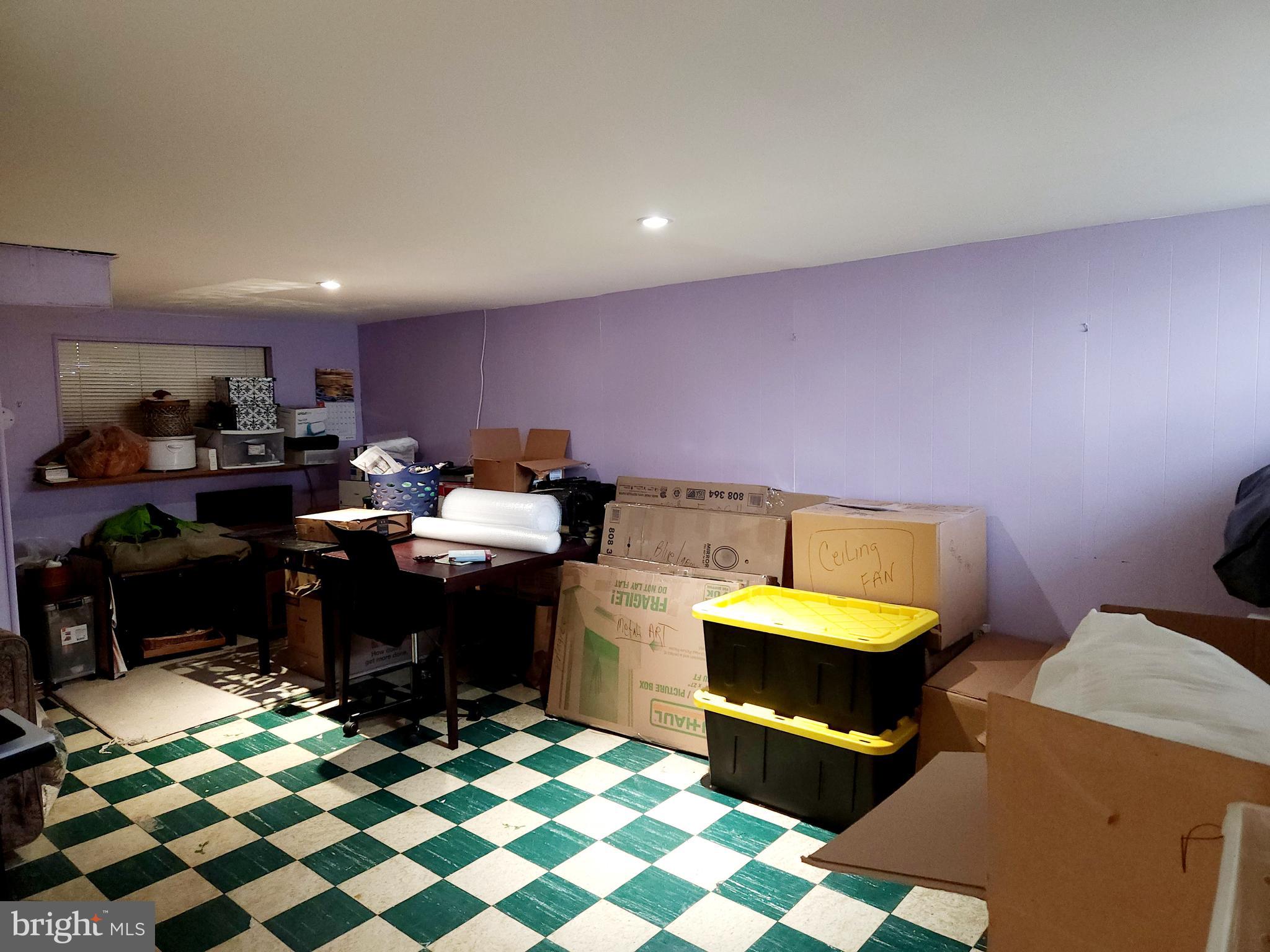 EAST FALLS - Residential