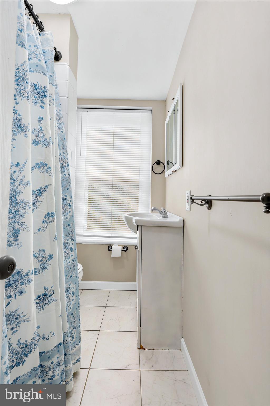 CONSHOHOCKEN - Residential