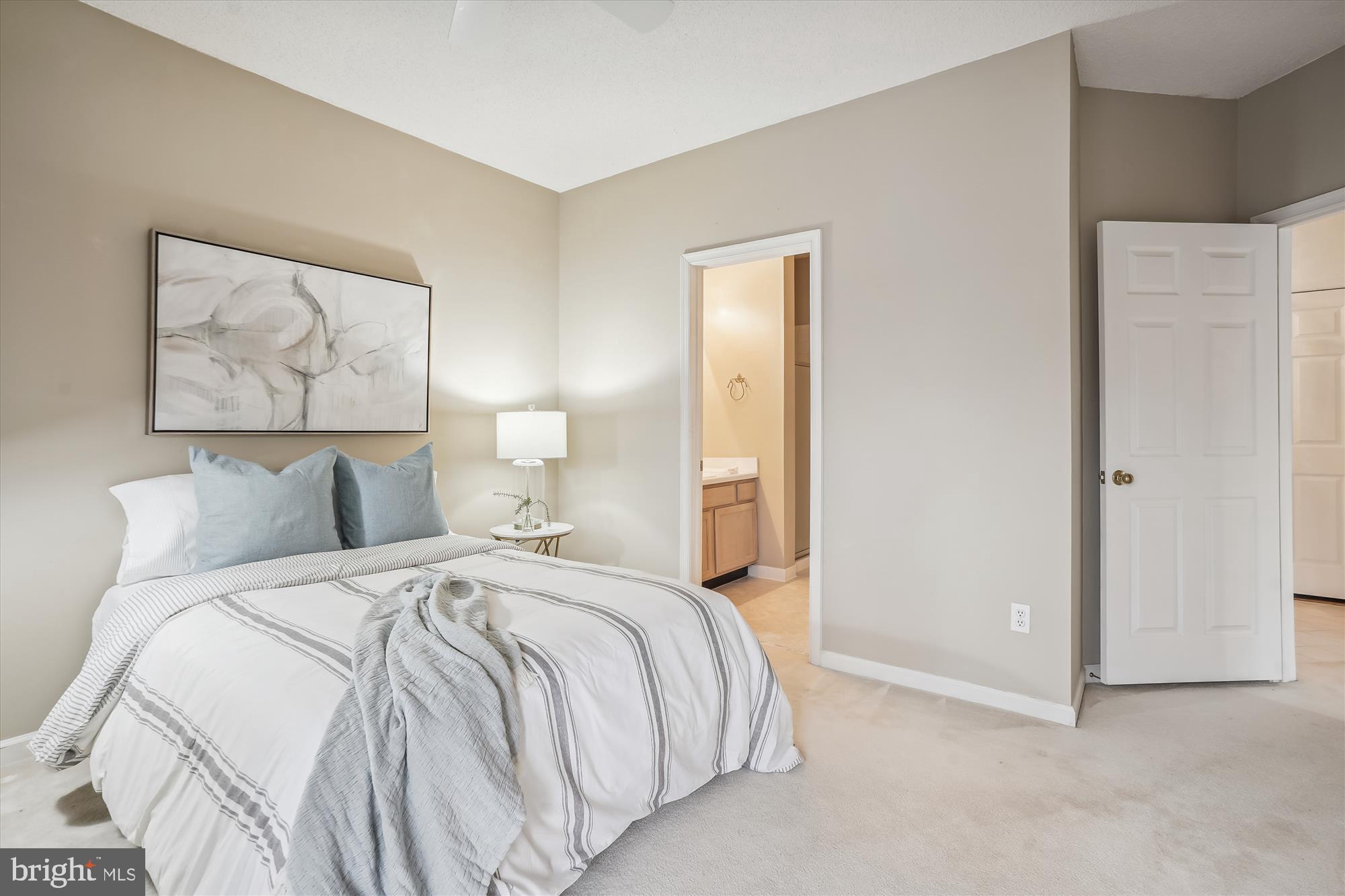 SANDERLING CONDO - Residential