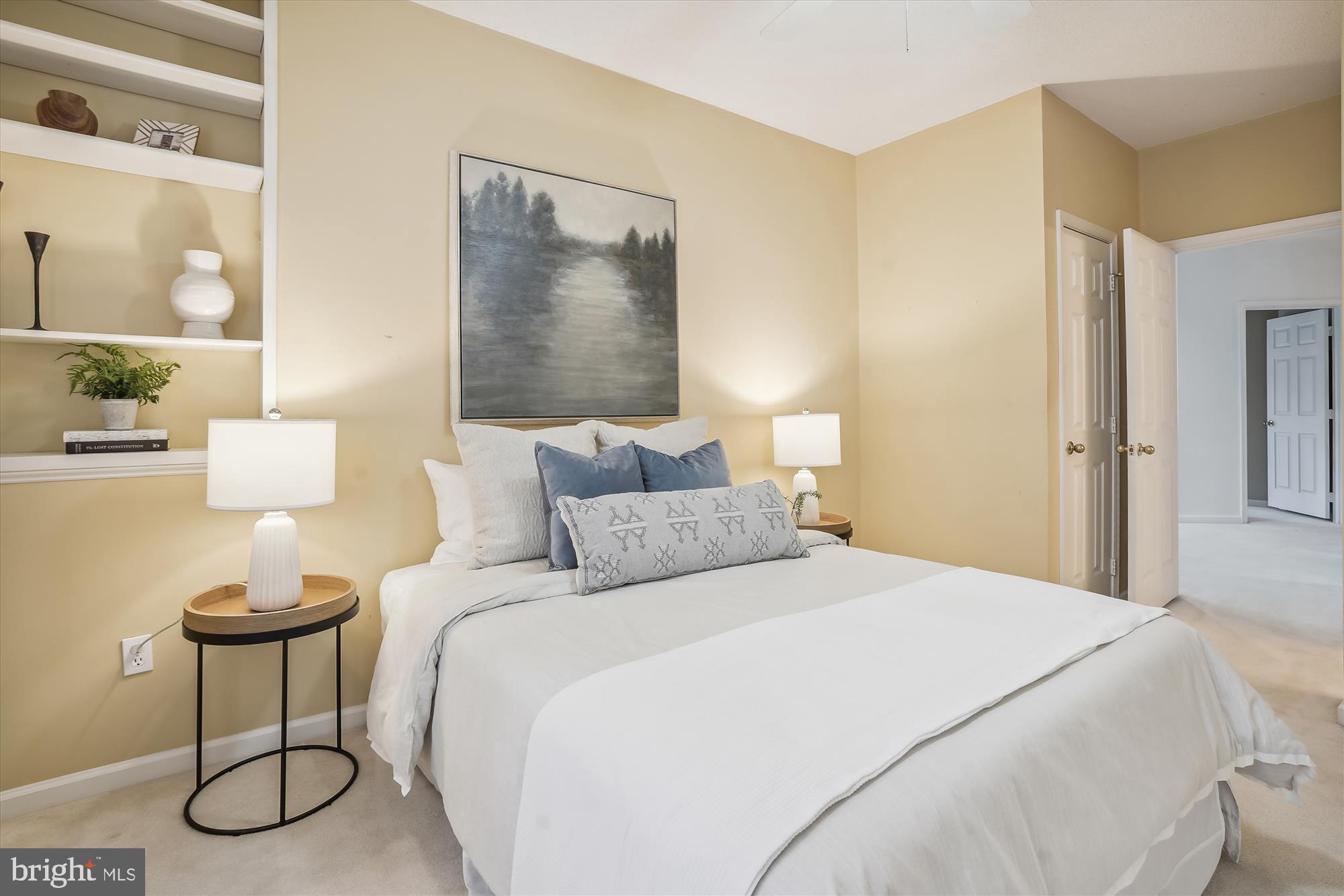 SANDERLING CONDO - Residential