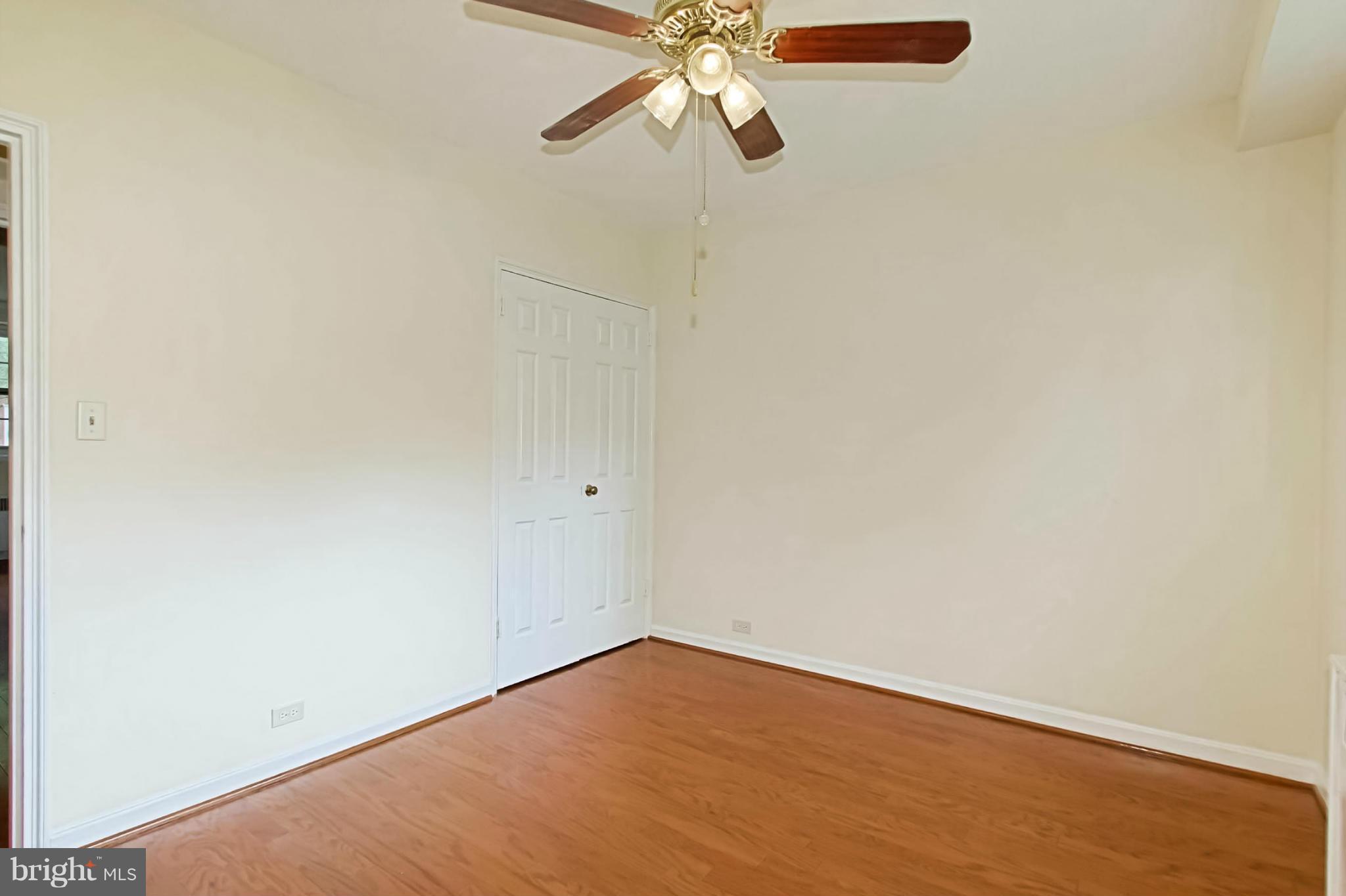 ARLINGTON OAKS - Residential Lease