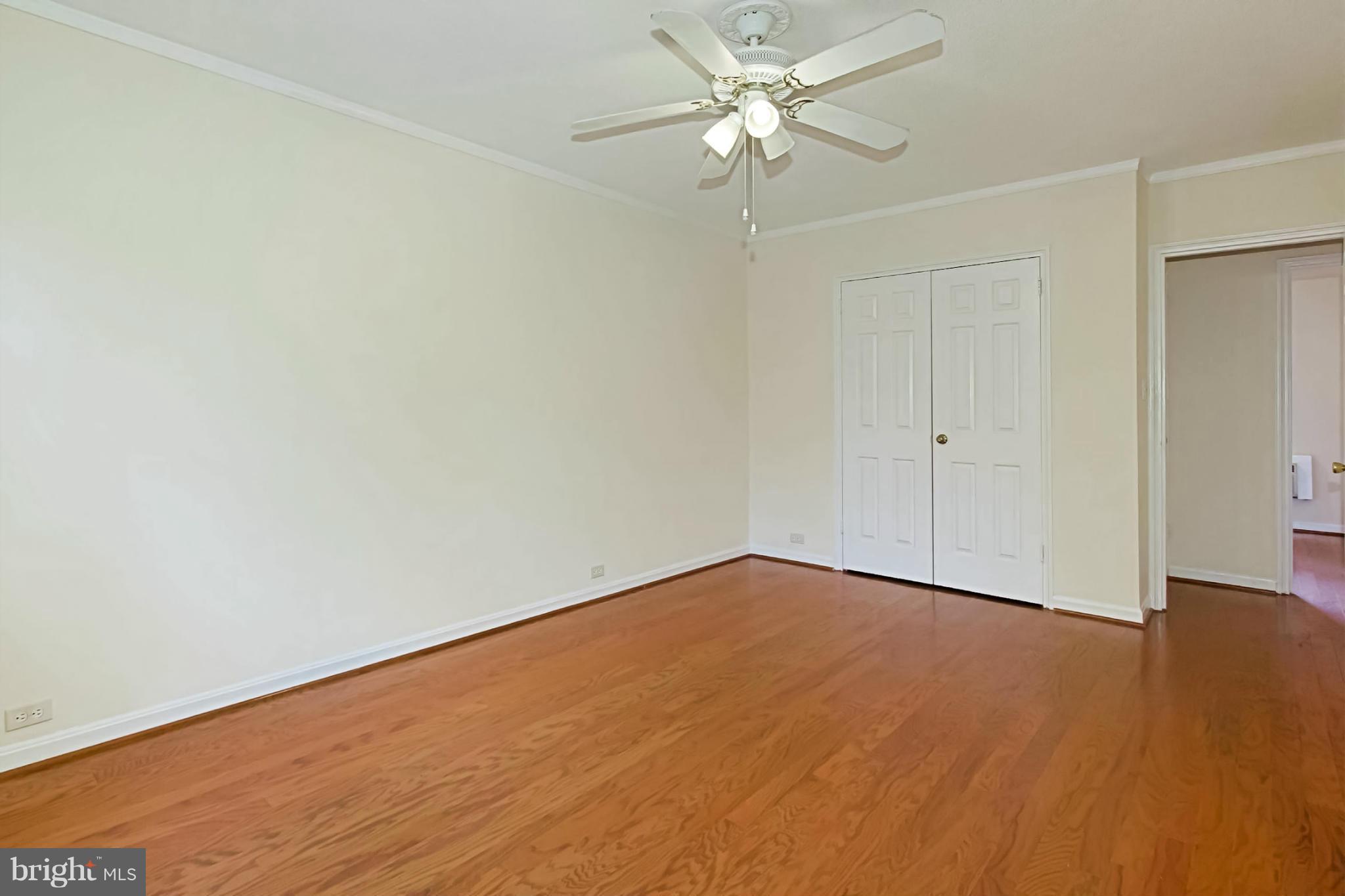 ARLINGTON OAKS - Residential Lease