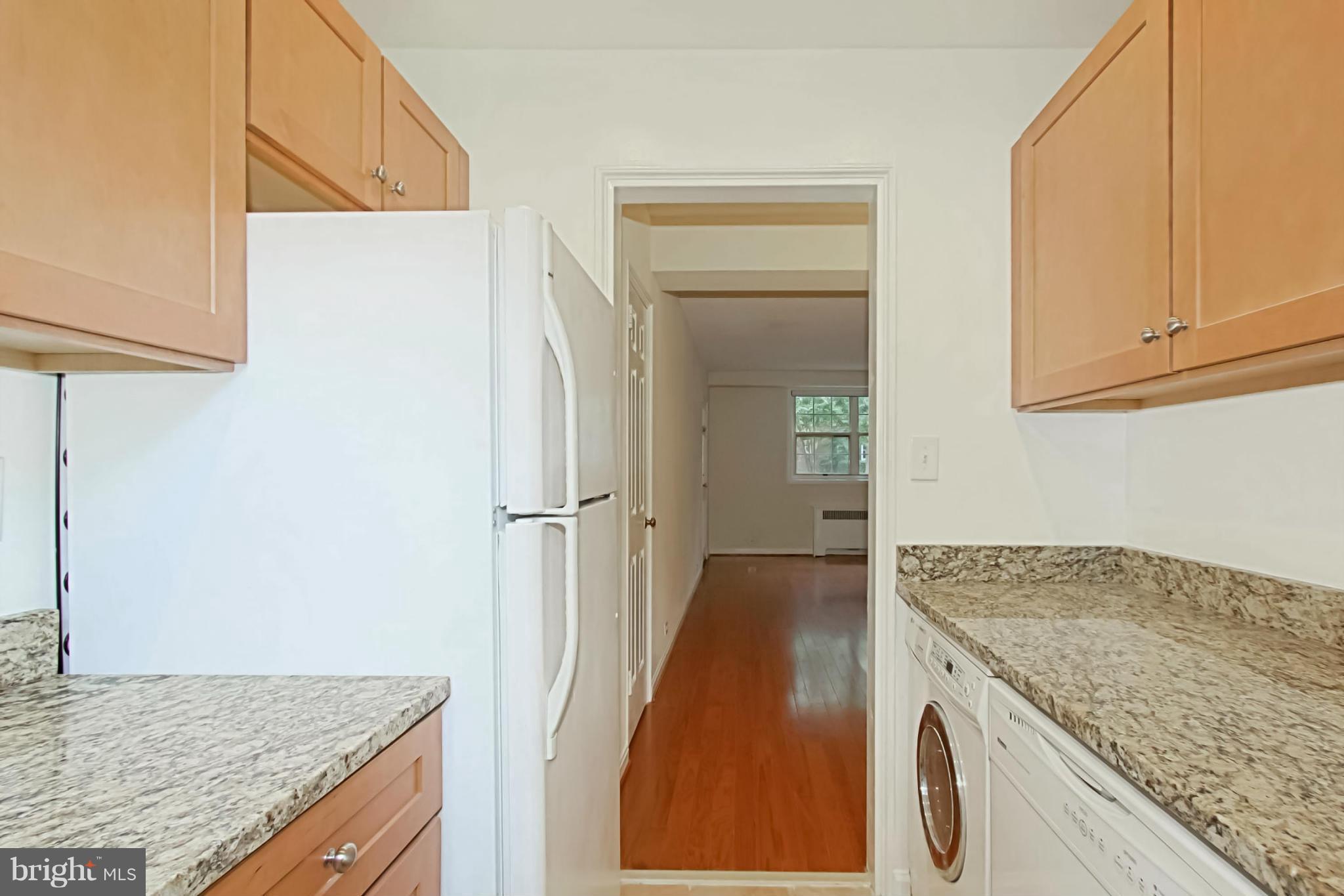 ARLINGTON OAKS - Residential Lease