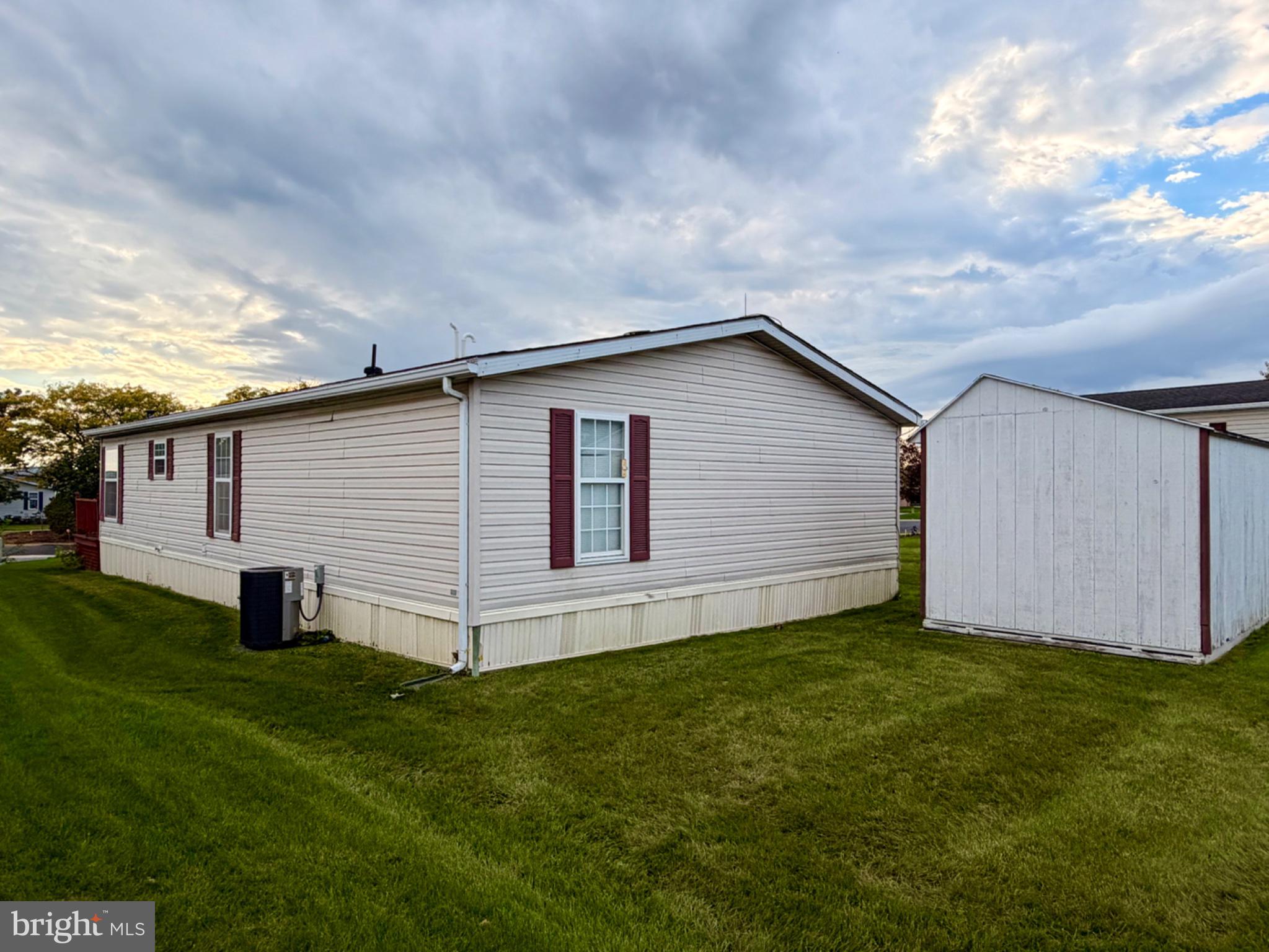 345 W CEDAR STREET