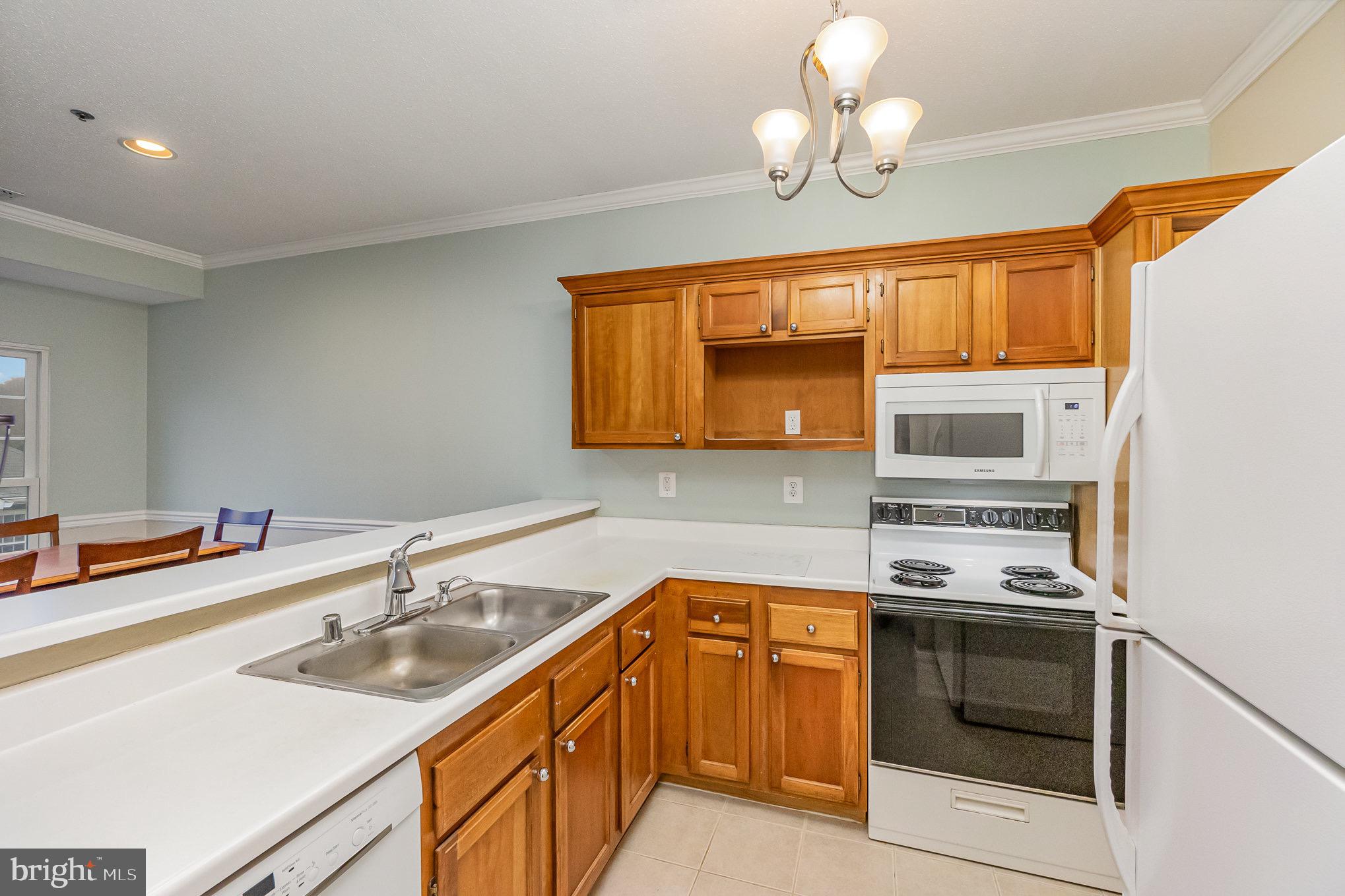 ENGLISH COUNTRY MANOR - Residential