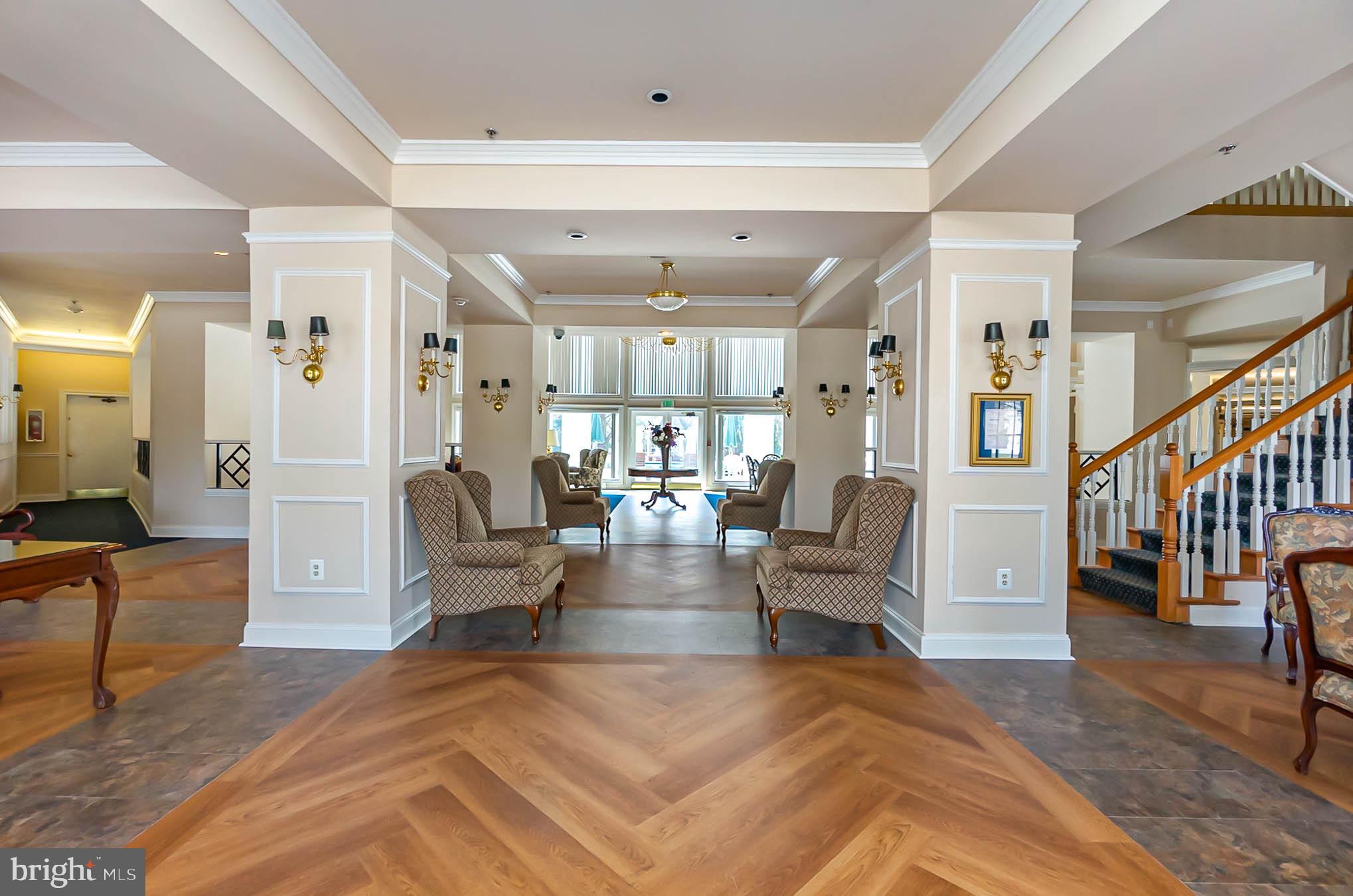 ENGLISH COUNTRY MANOR - Residential