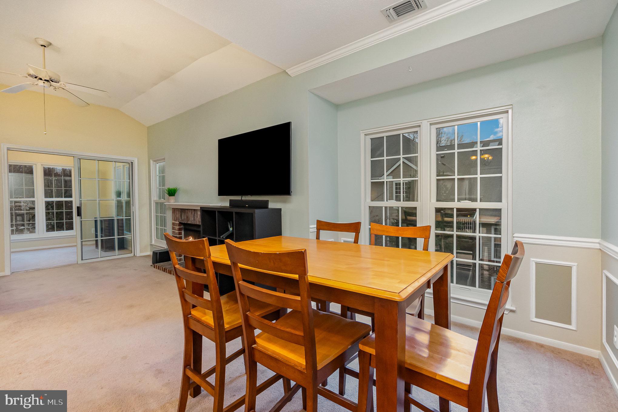 ENGLISH COUNTRY MANOR - Residential