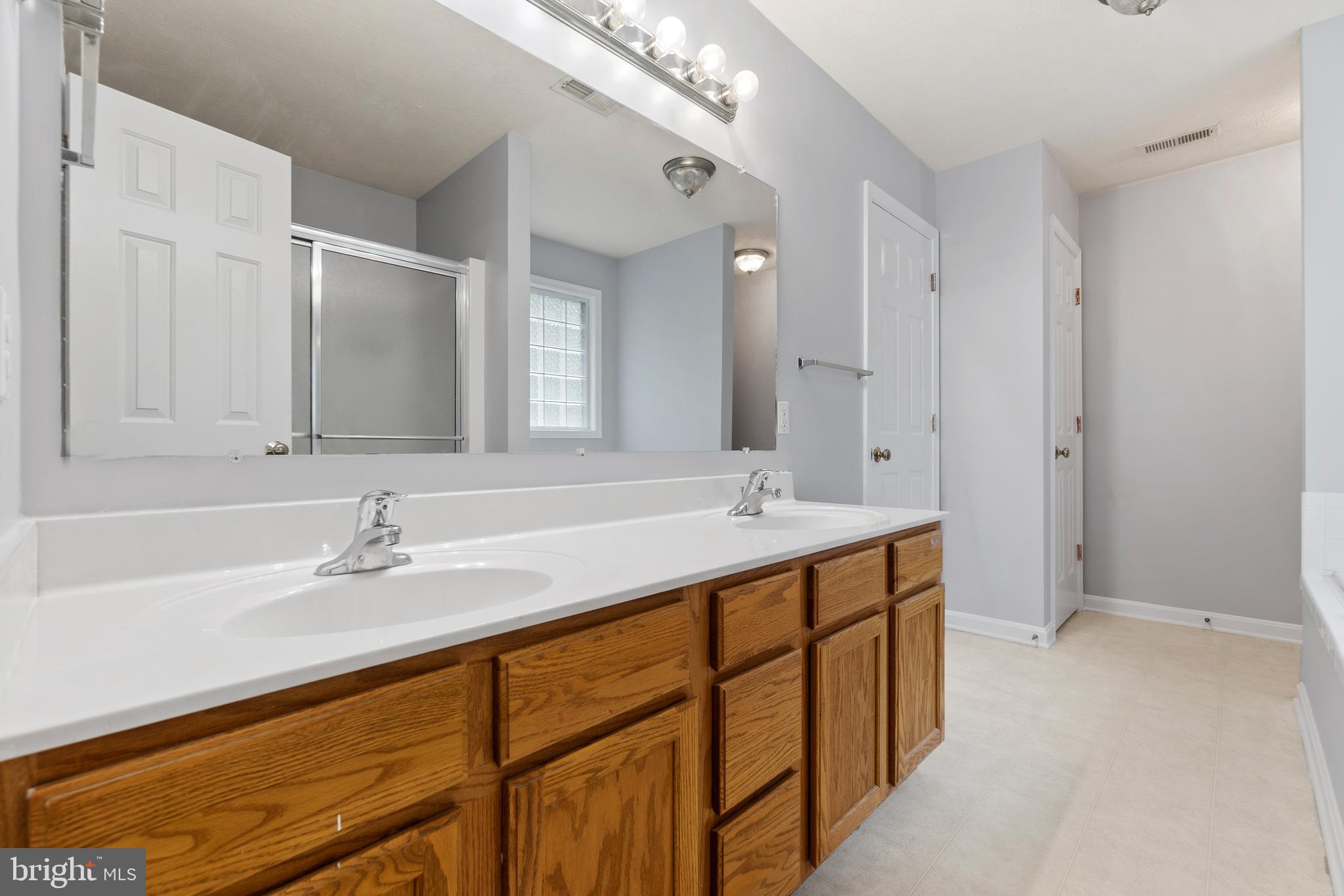 PELHAM'S CROSSING - Residential