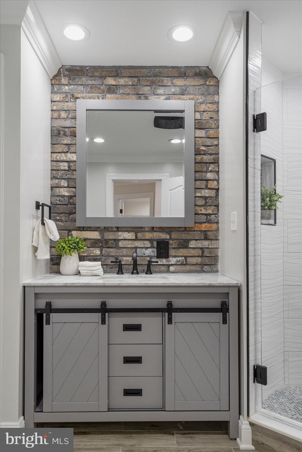 WILLOW SPRING PARK - Residential