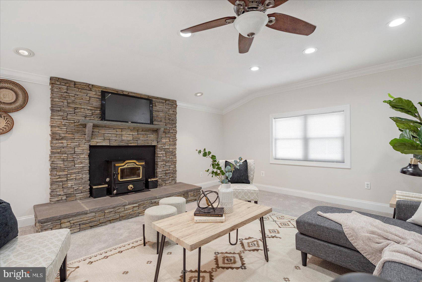 WILLOW SPRING PARK - Residential