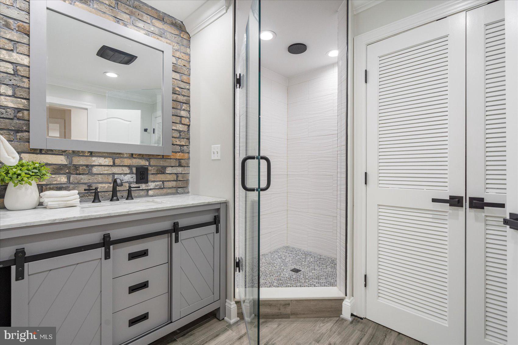 WILLOW SPRING PARK - Residential