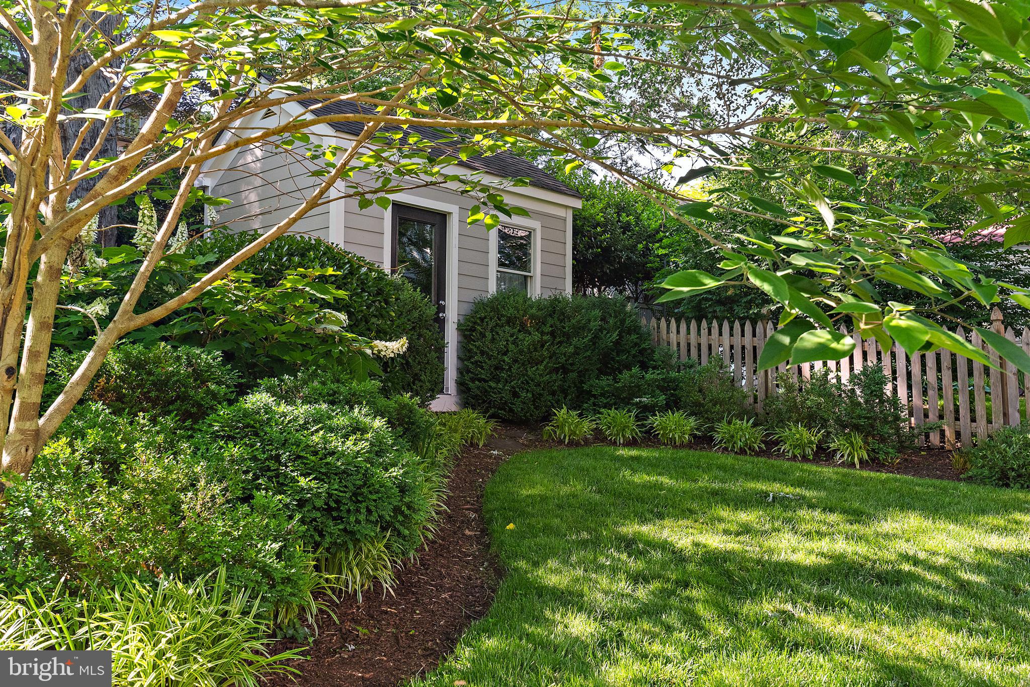 MURRAY HILL - Residential