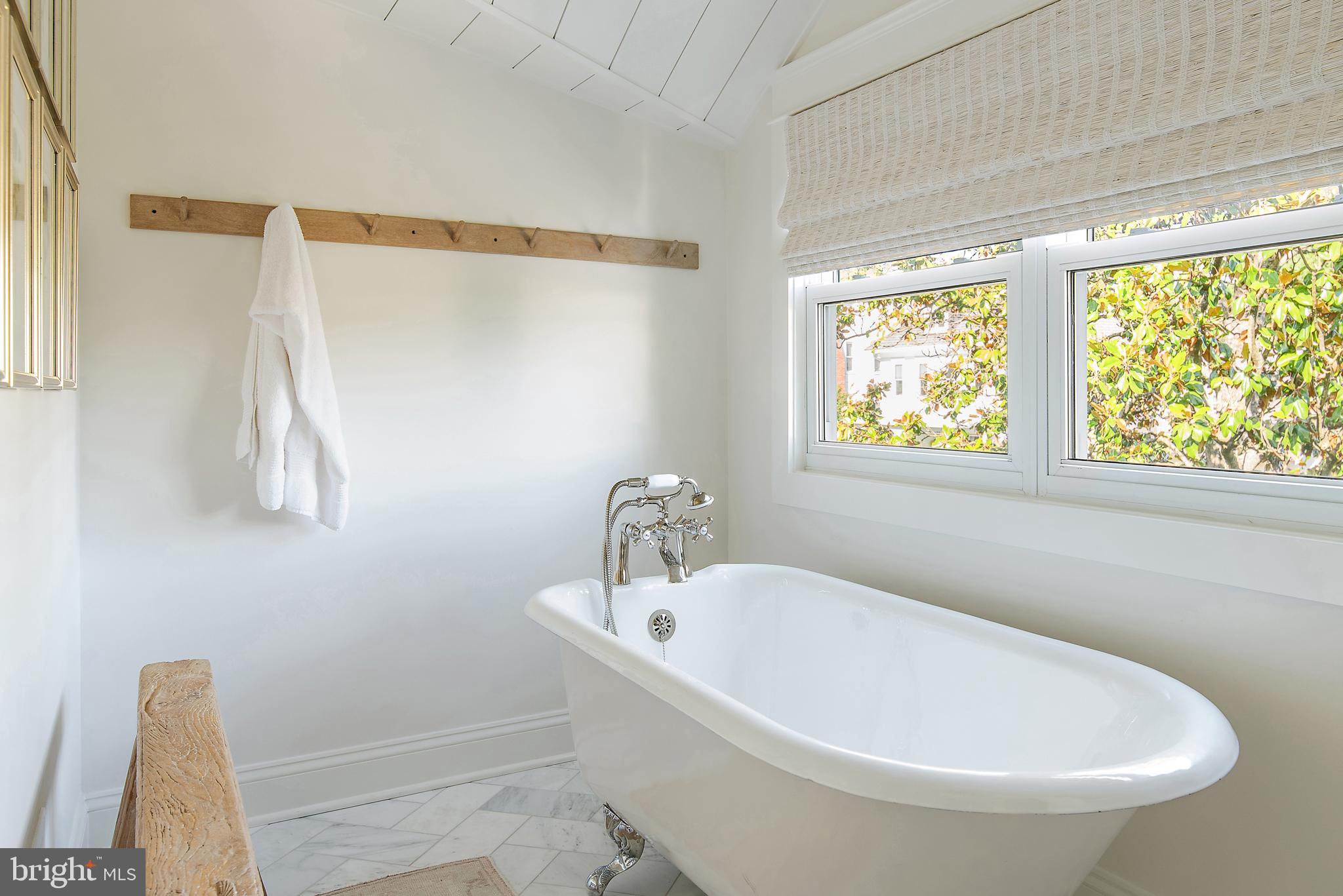 MURRAY HILL - Residential