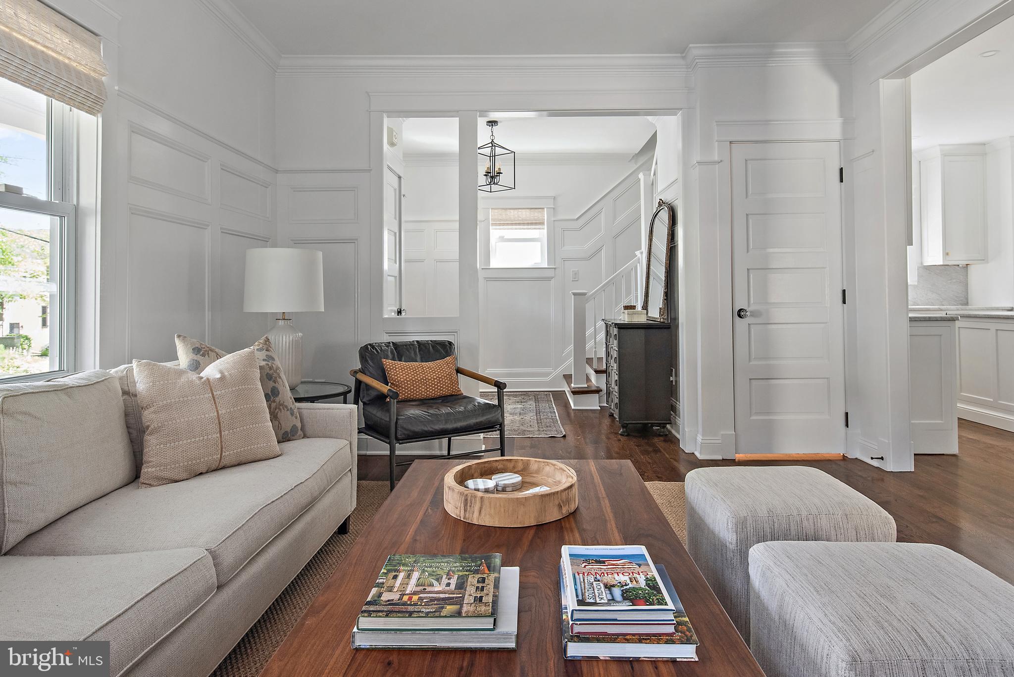 MURRAY HILL - Residential