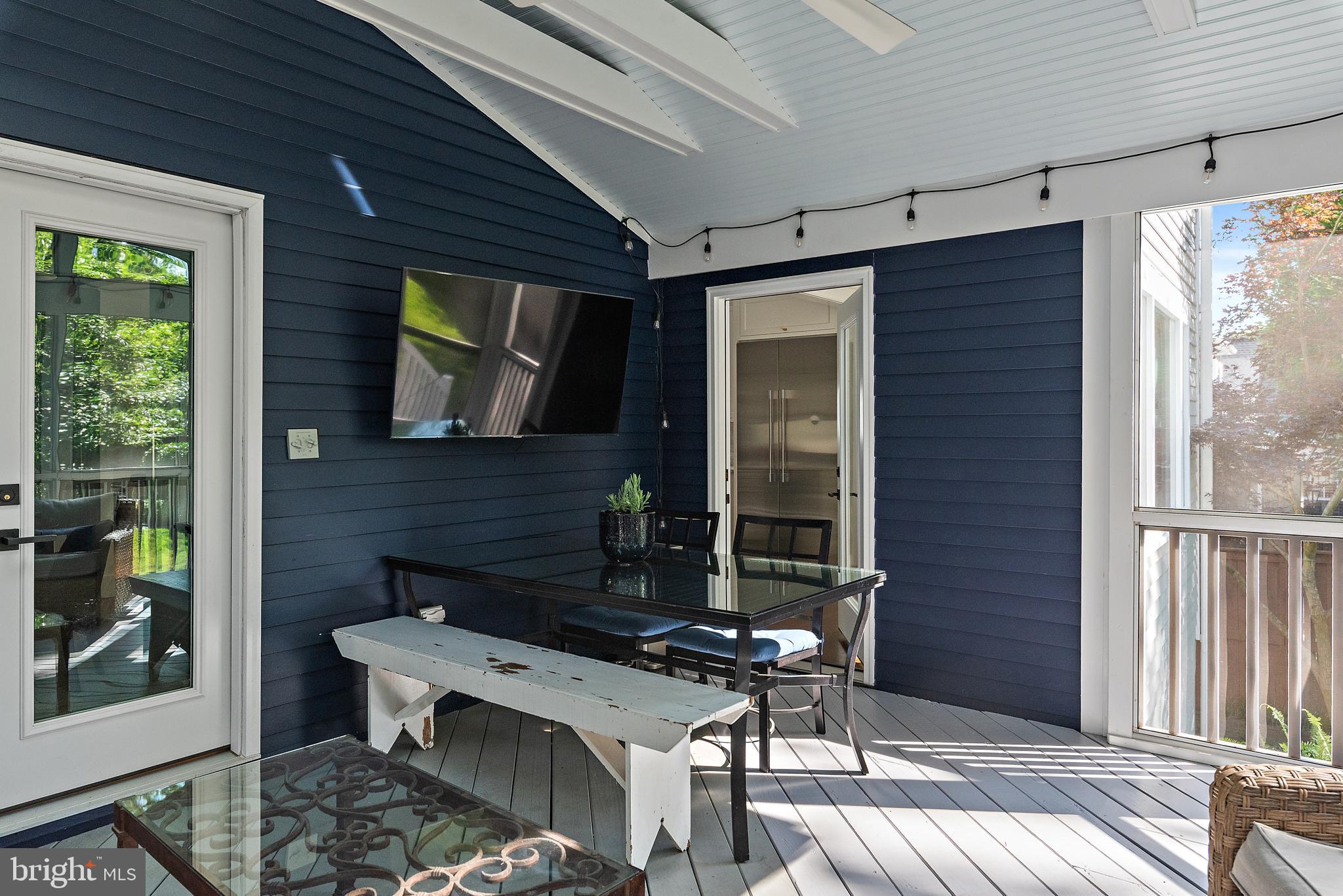 MURRAY HILL - Residential