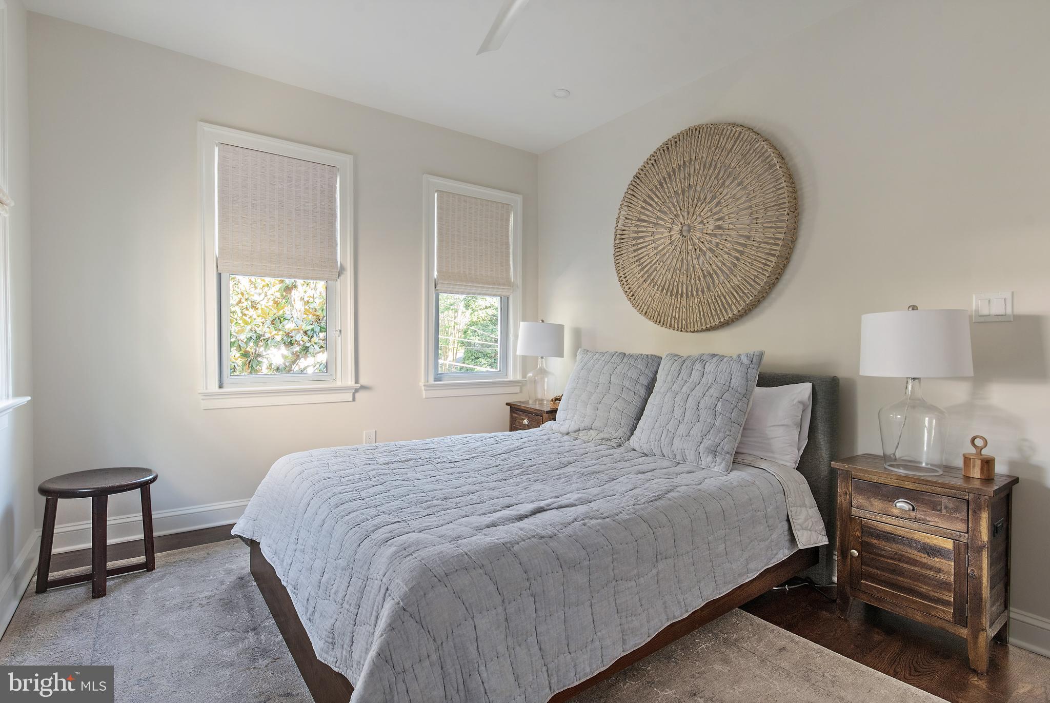 MURRAY HILL - Residential