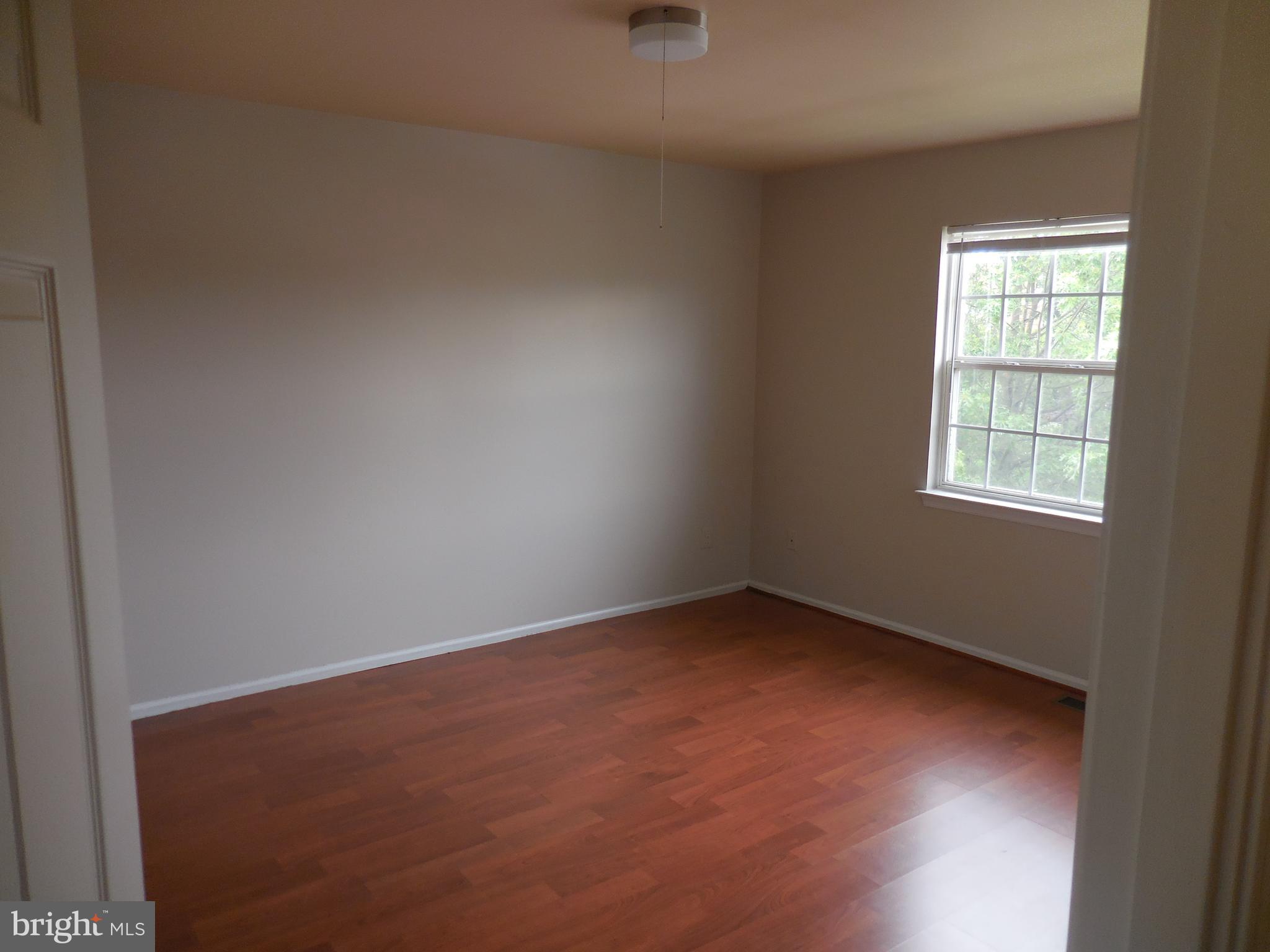 HINES ESTATES - Residential Lease